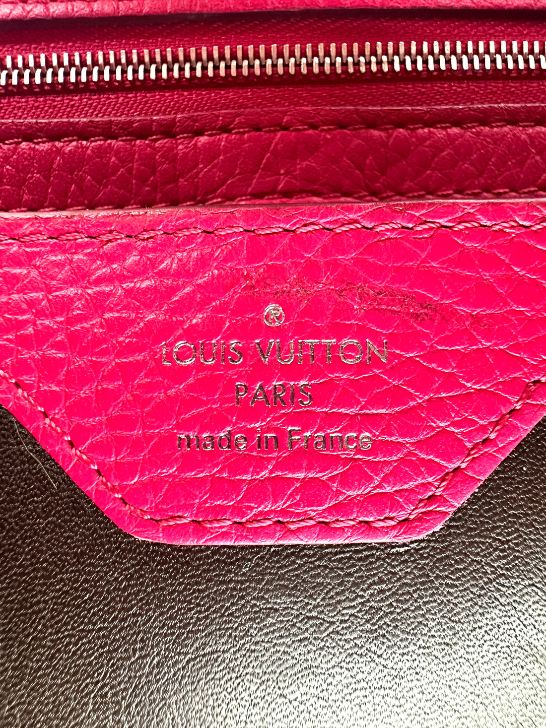 Louis Vuitton Capucines Red Leather Handle Bag LV2607