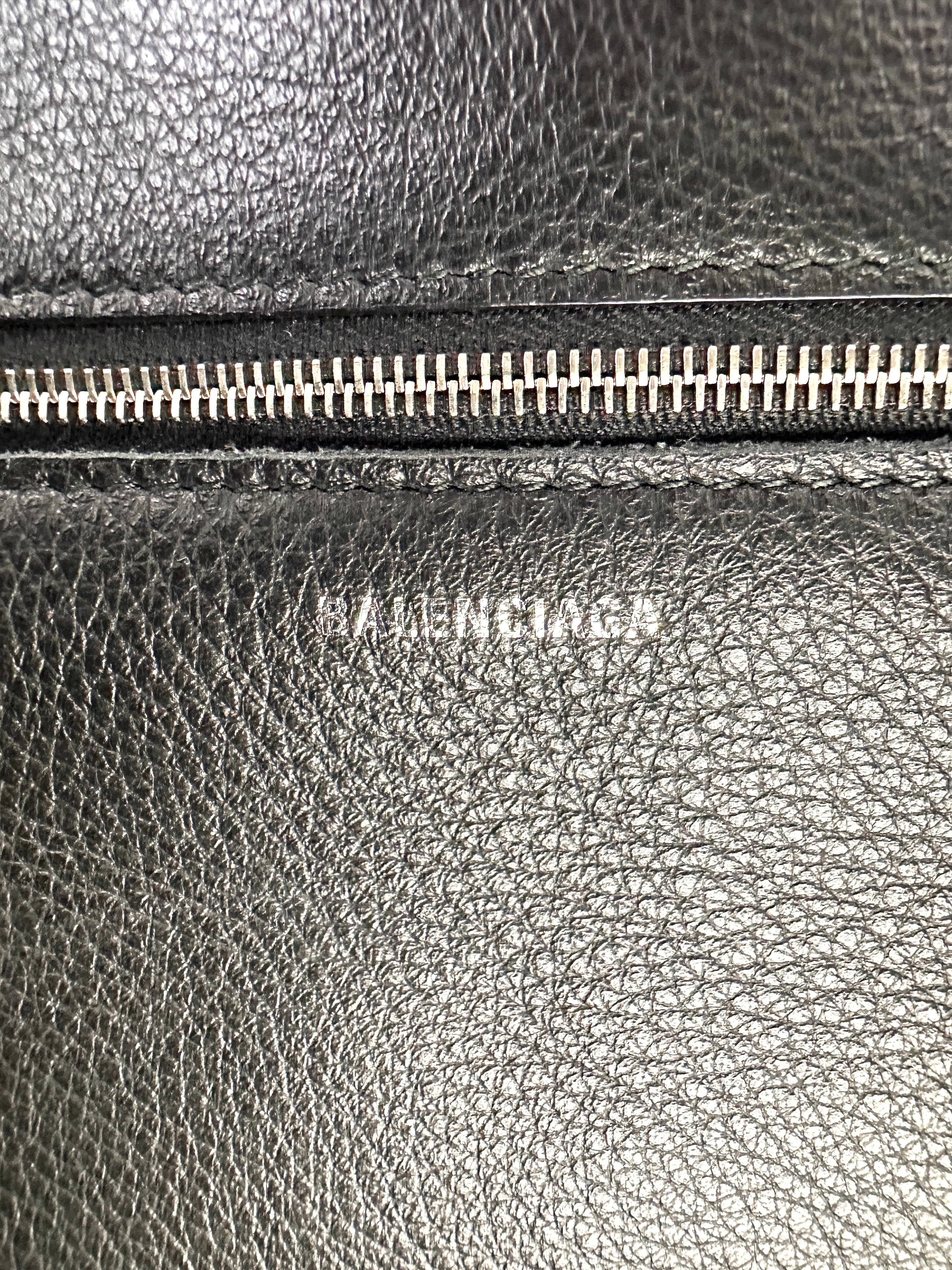 Balenciaga Papier Black Leather Tote Handle Bag BB70