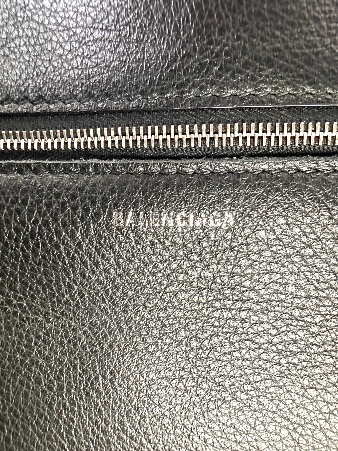 Balenciaga Papier Black Leather Tote Handle Bag BB70
