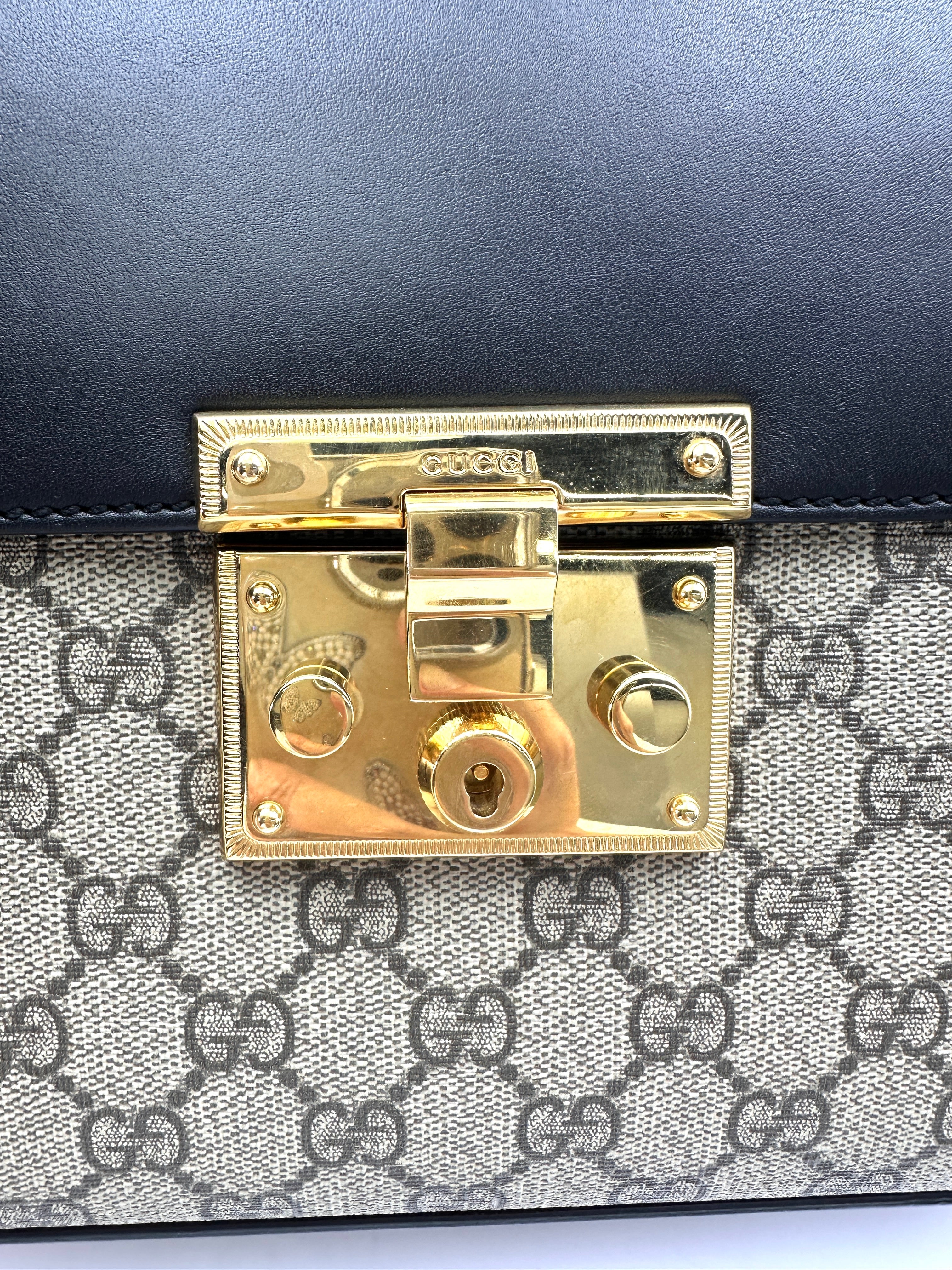 Gucci Padlock GG Supreme Top Handle Bag GG912