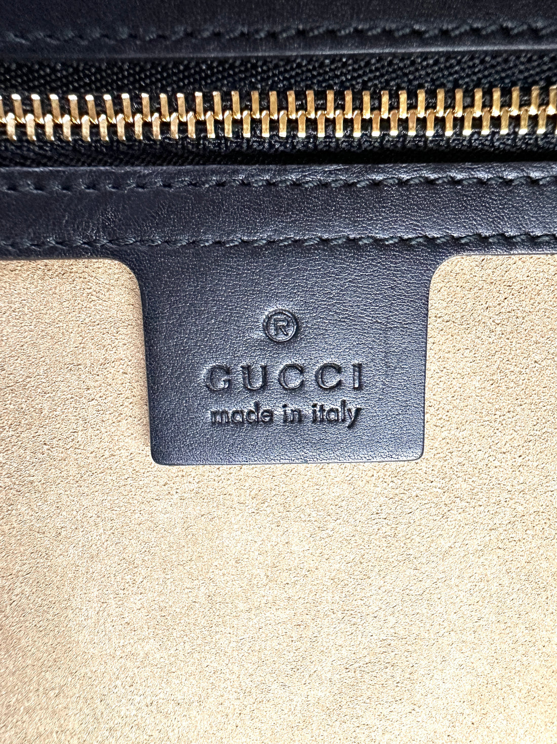 Gucci Padlock GG Supreme Top Handle Bag GG912