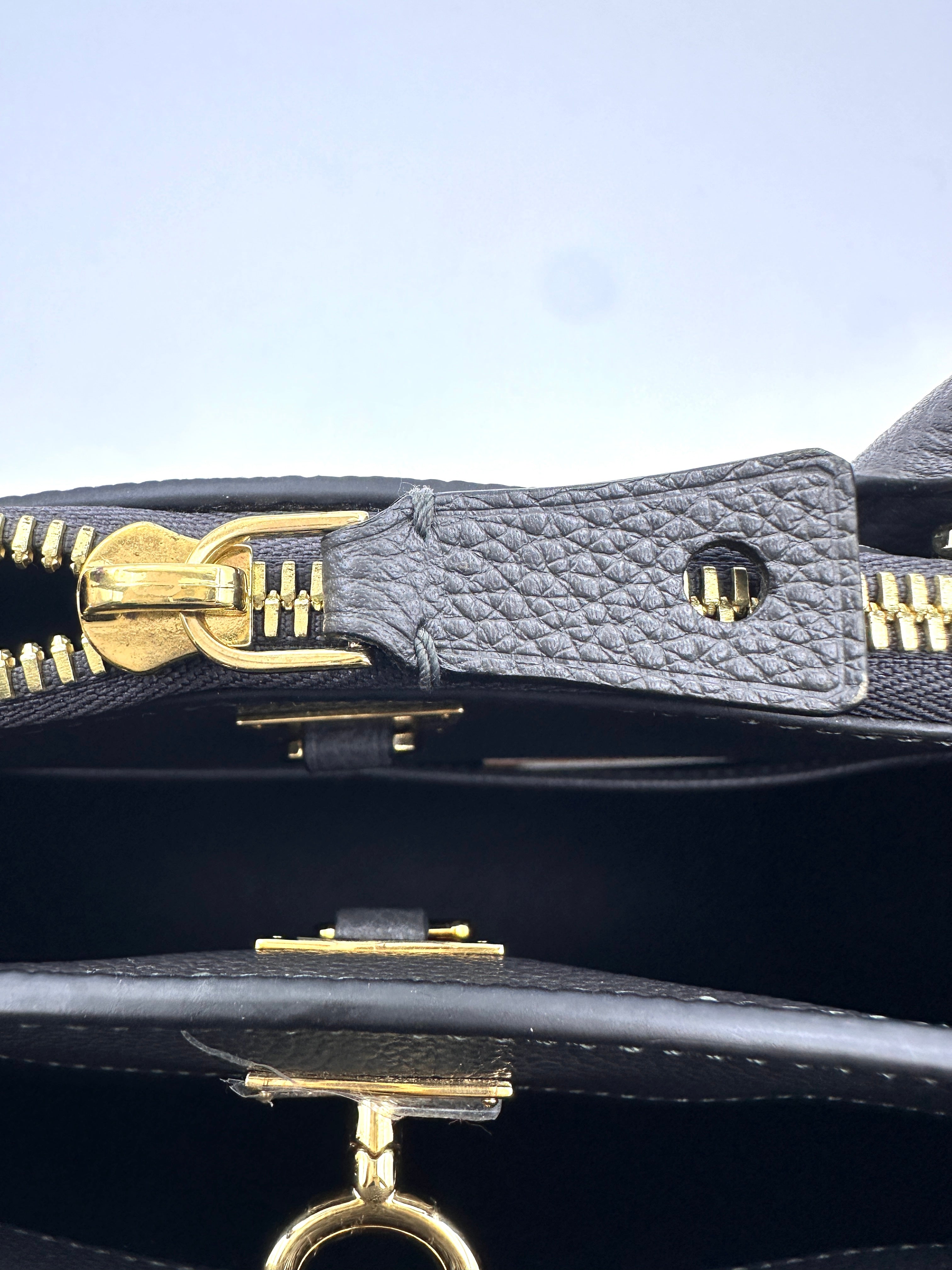 Louis Vuitton City Steamer Black Grained Leather Handle Bag LV2617