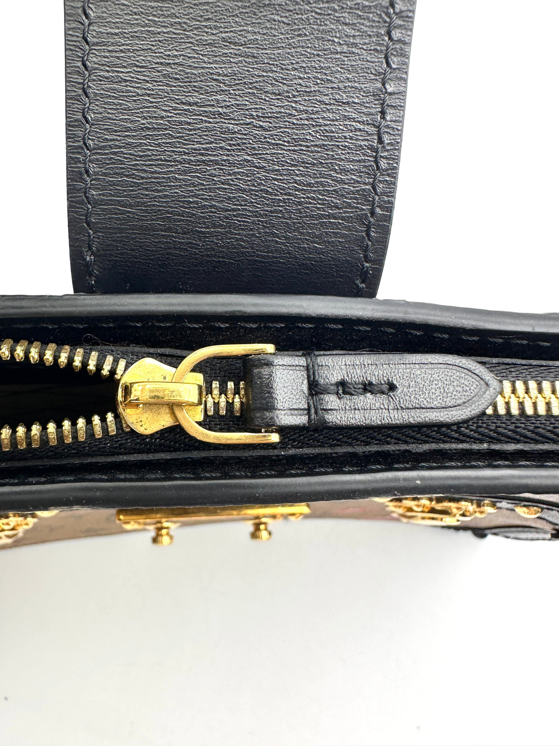 Louis Vuitton Trunk Clutch Monogram Canvas Bag LV2620