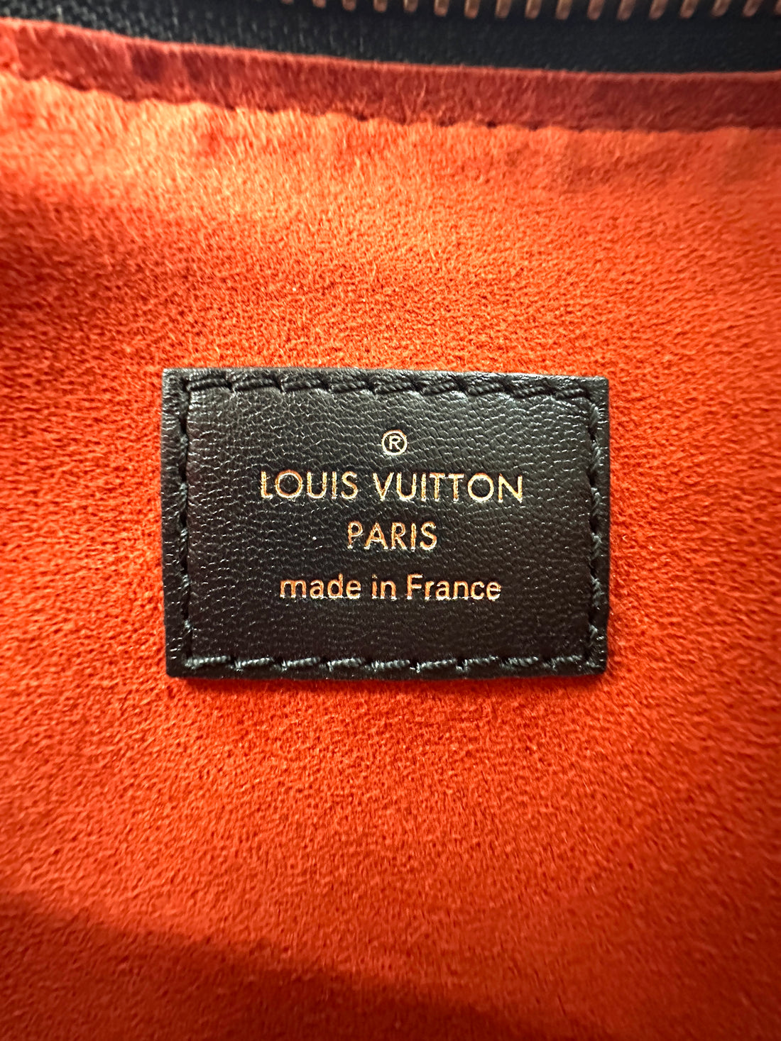 Louis Vuitton Coussin Black Monogram Embossed Leather Shoulder Bag LV2621