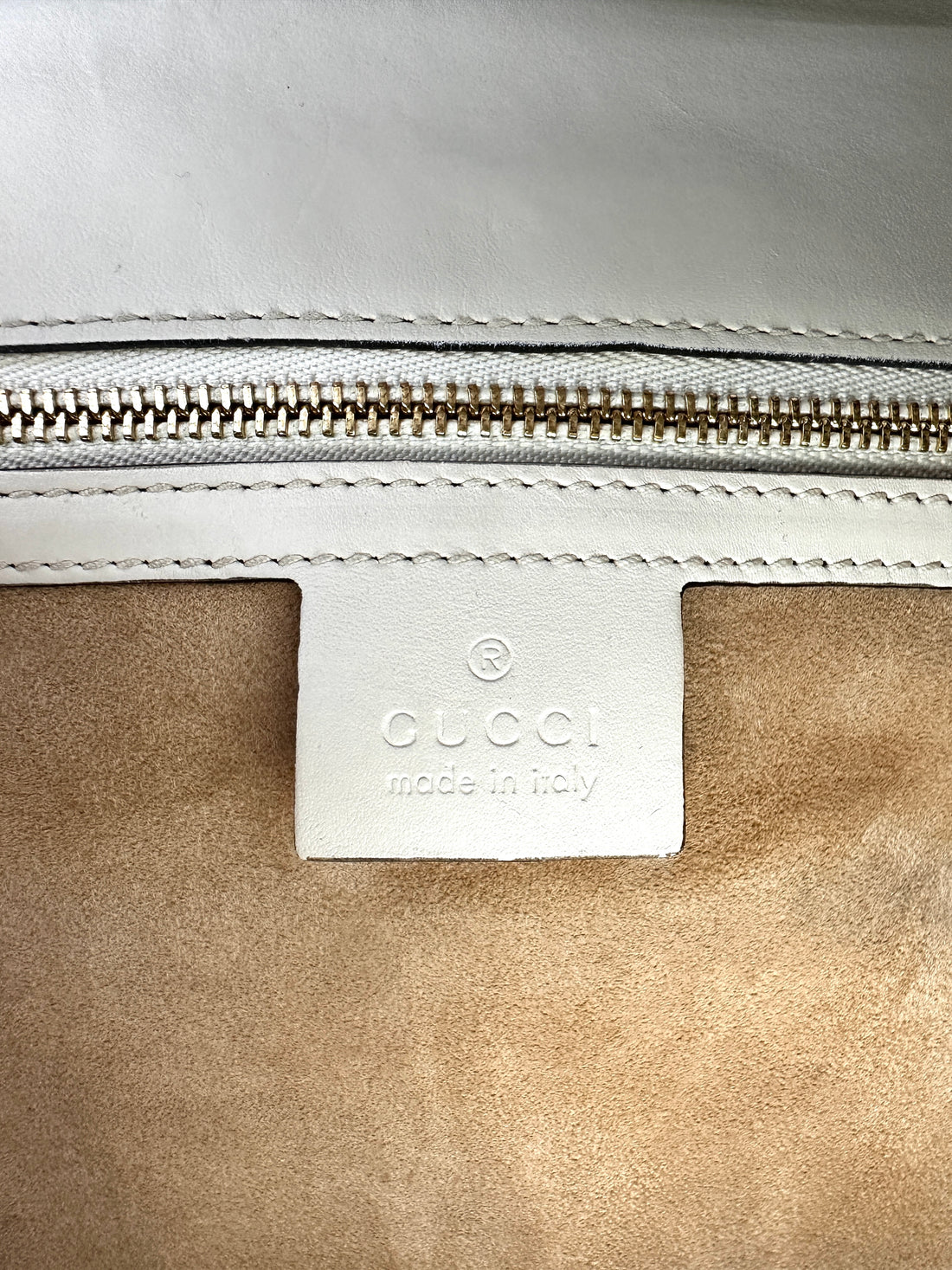 Gucci Sylvie White Leather Shoulder Bag GG915