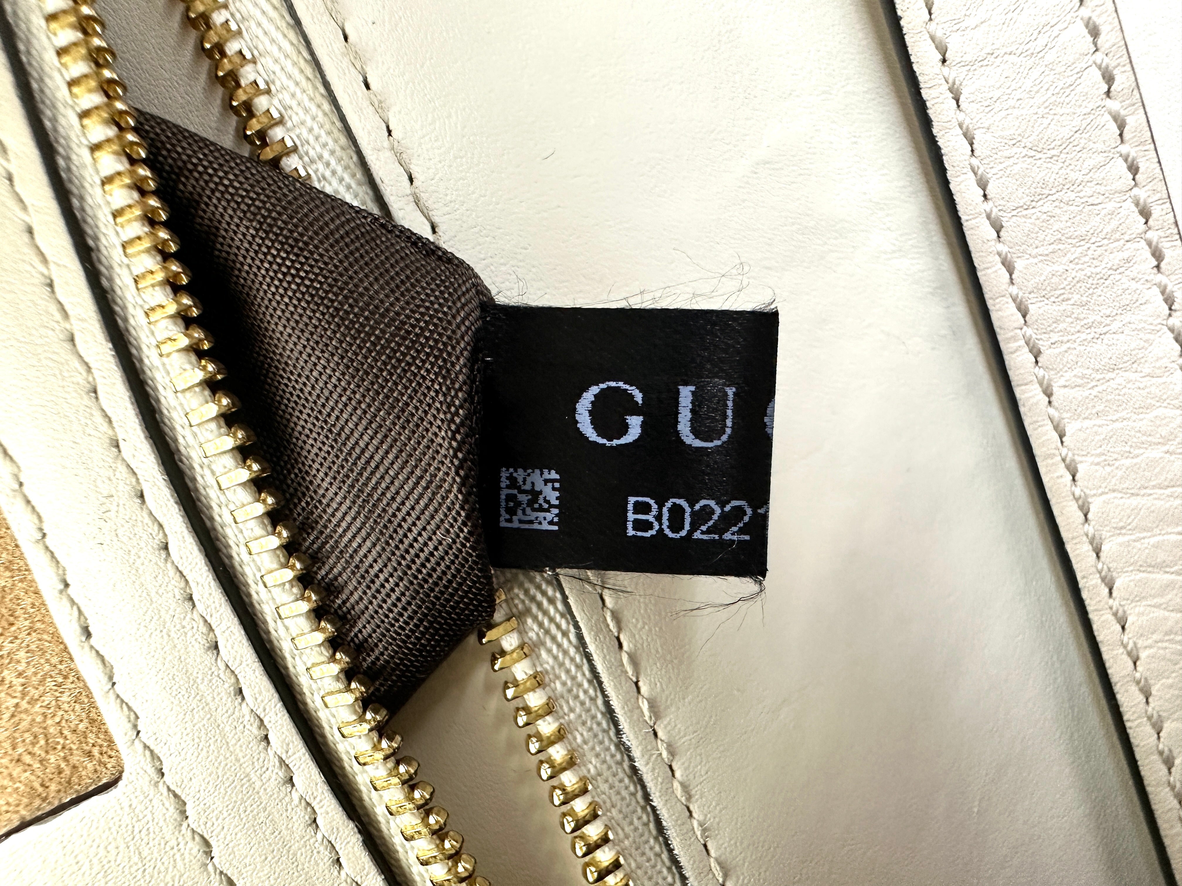Gucci Sylvie White Leather Shoulder Bag GG915