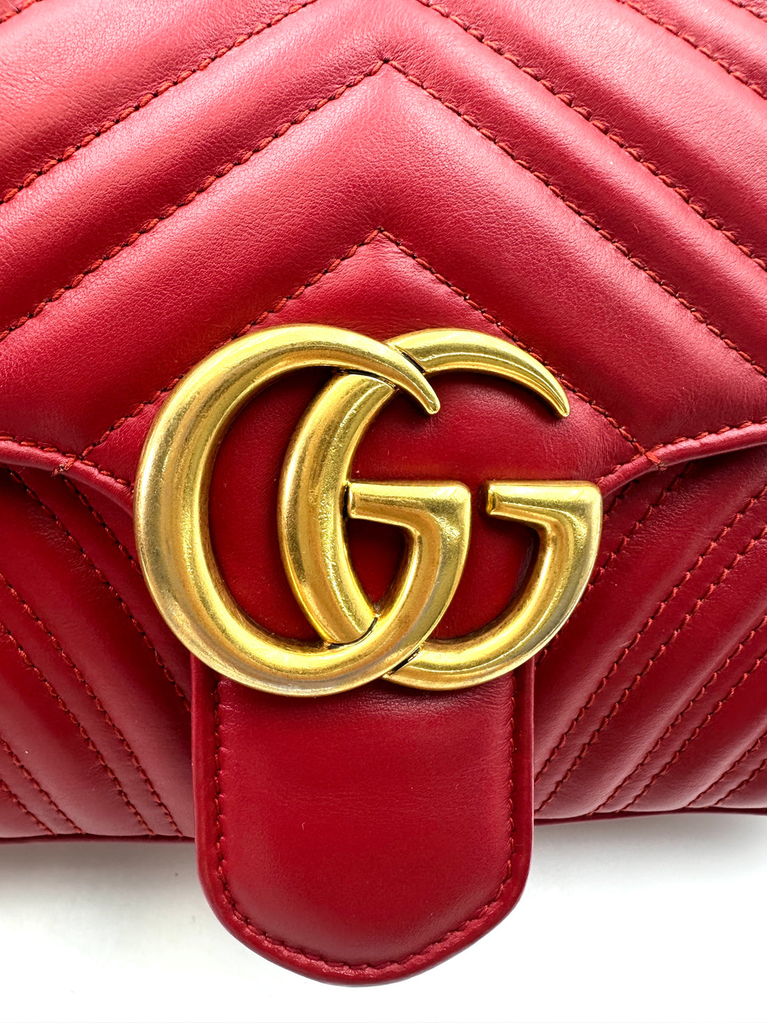 Gucci GG Marmont Red Matelasse Leather Shoulder Bag GG926