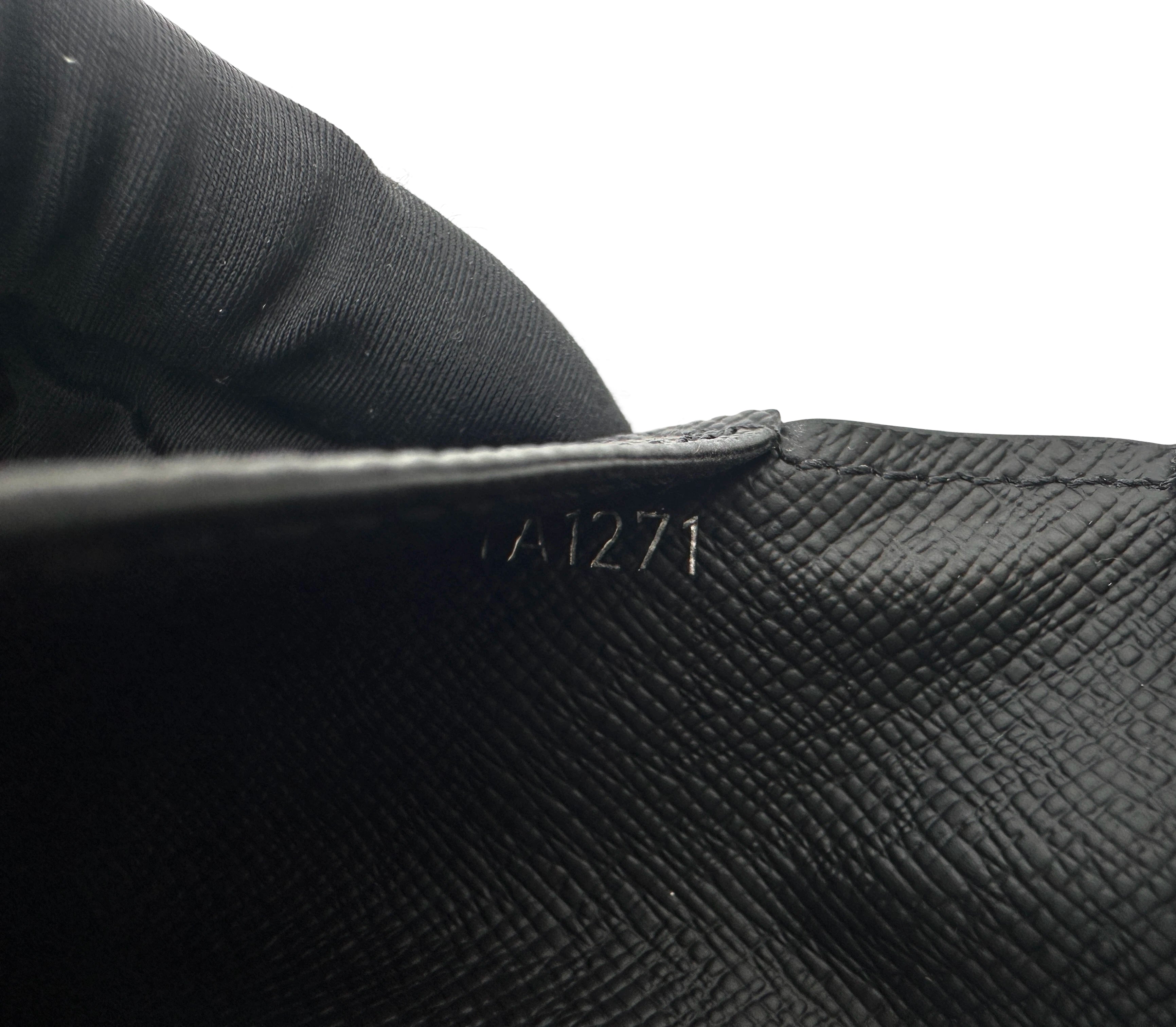 Louis Vuitton Black Monogram Eclipse Envelope Cardholder LVA09