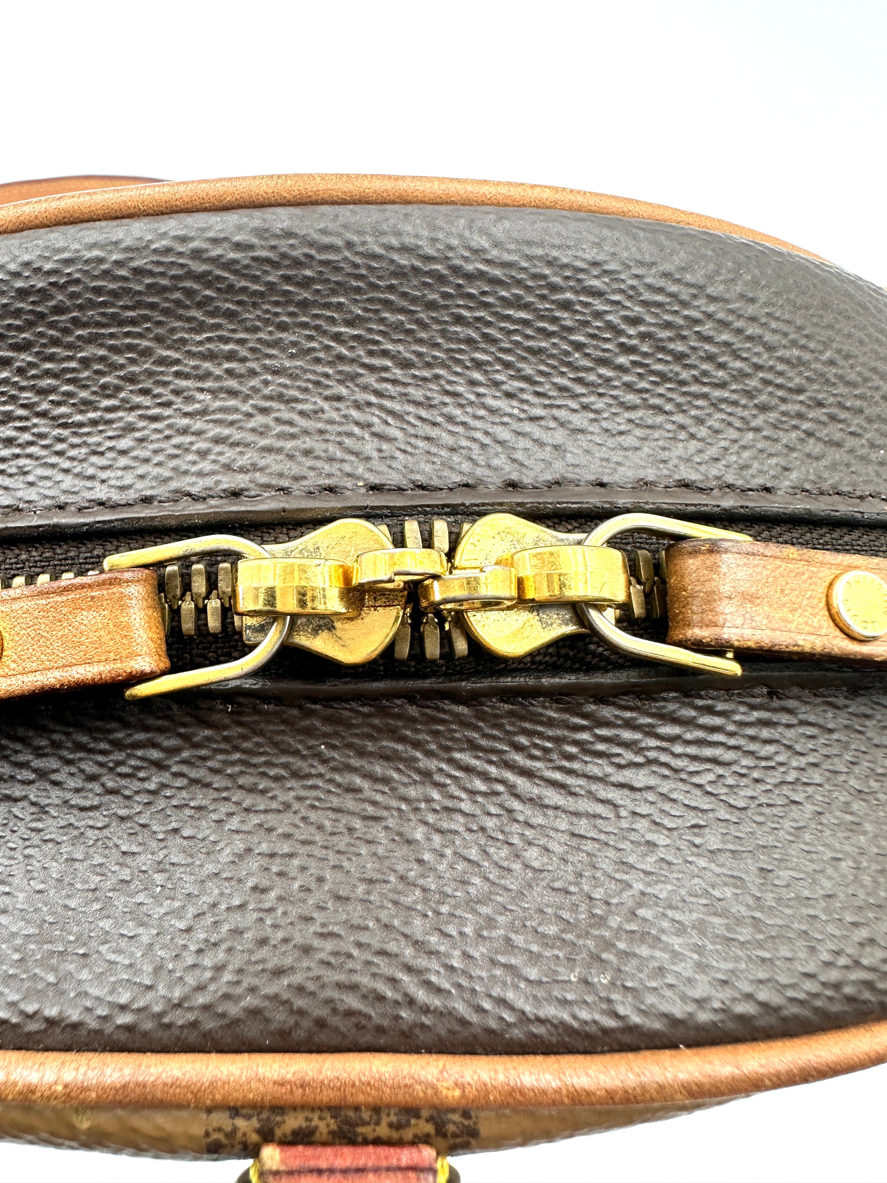 Louis Vuitton Monogram Canvas Boite Chapeau Bag LV2639