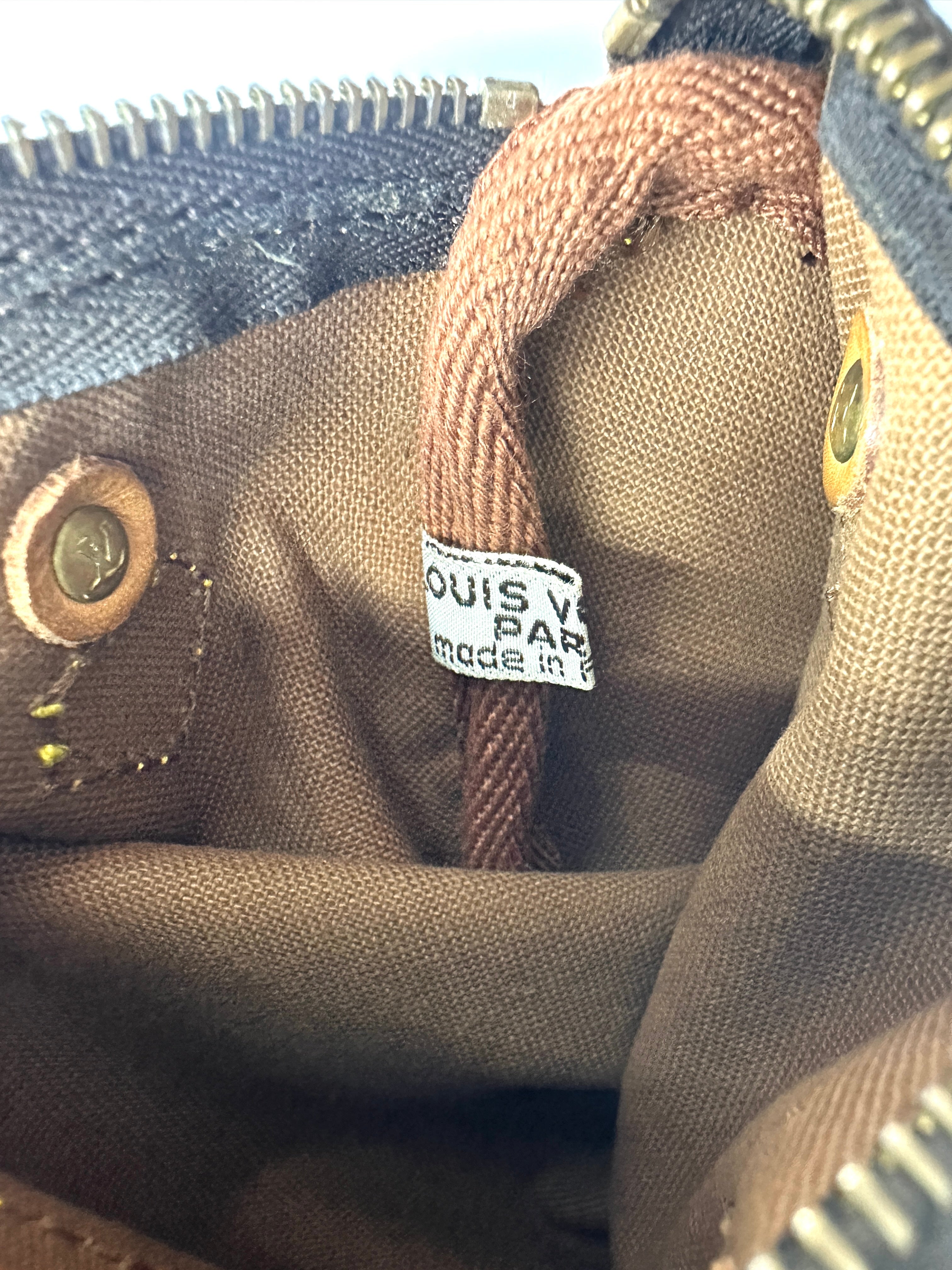 Louis Vuitton Speedy Monogram Canvas Mini Handle Bag LV2634