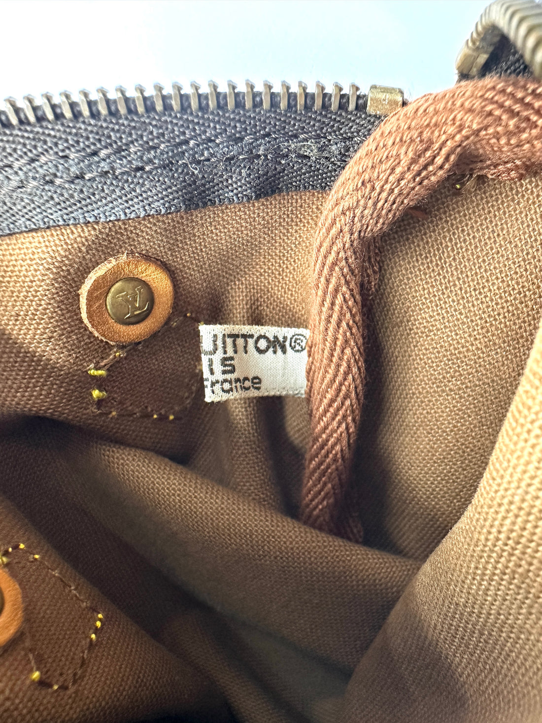 Louis Vuitton Speedy Monogram Canvas Mini Handle Bag LV2634