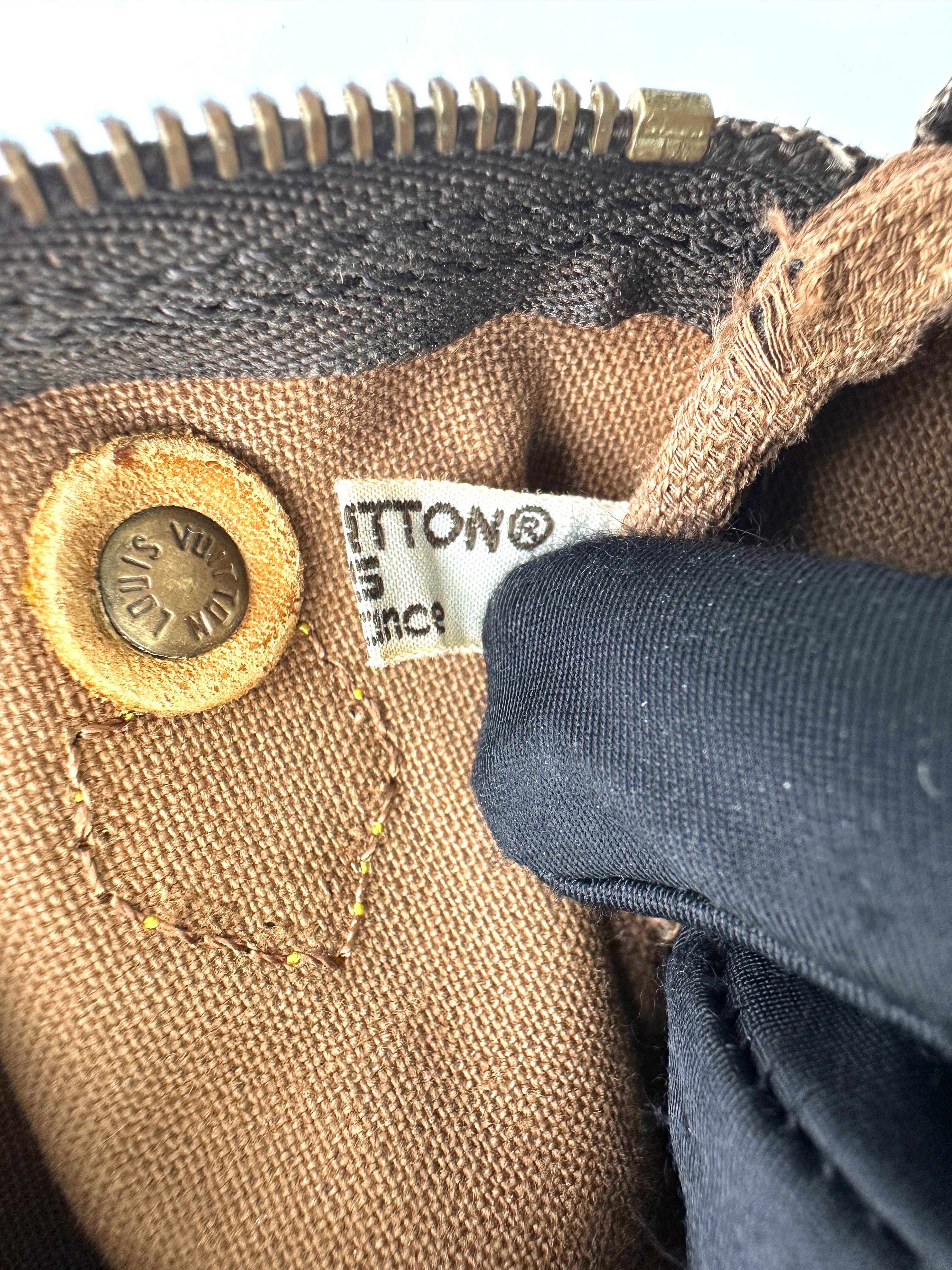 Louis Vuitton Speedy Monogram Canvas Mini Handle Bag LV2646