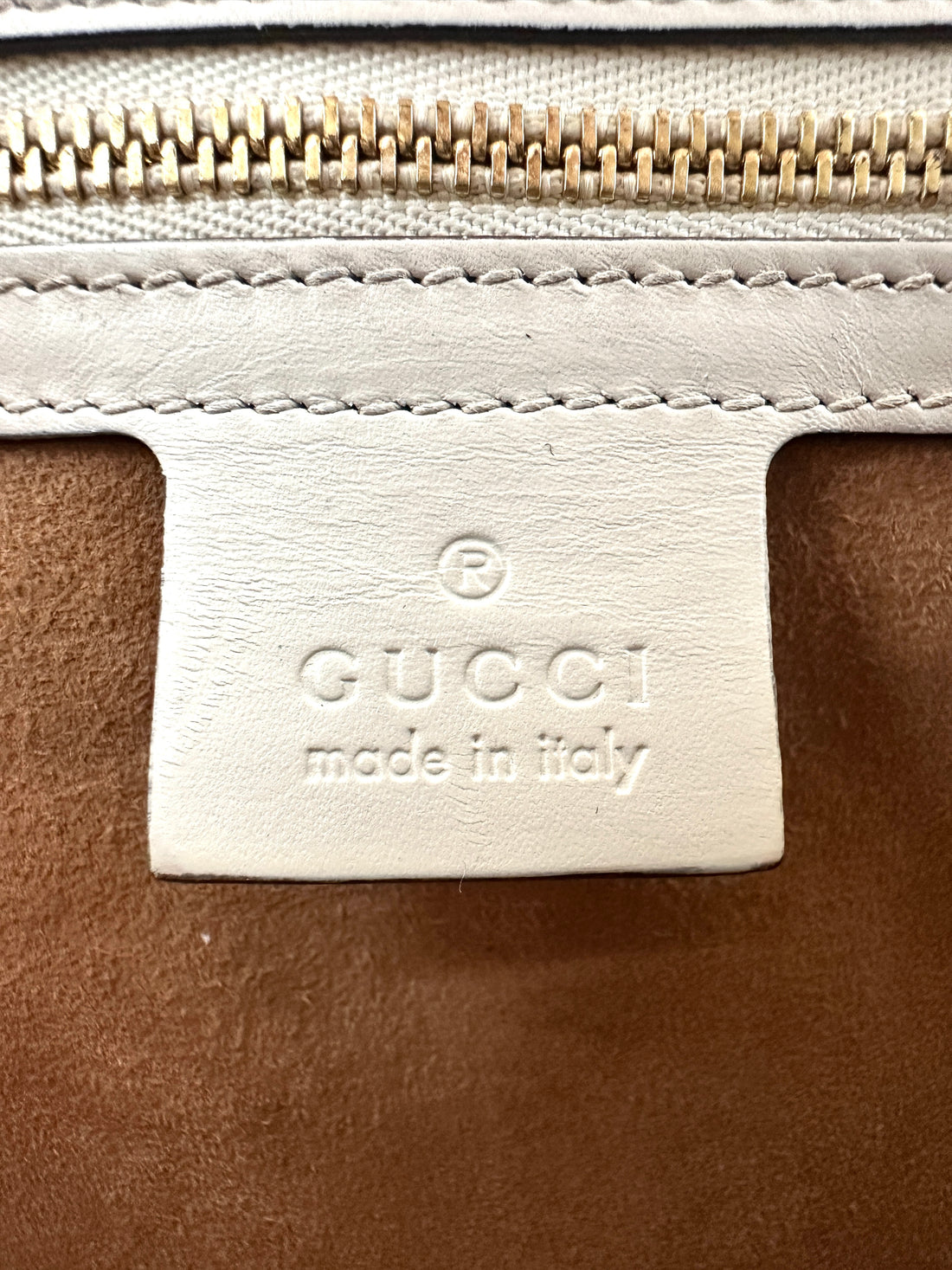 Gucci Sylvie White Leather Medium Size Shoulder Bag GG941