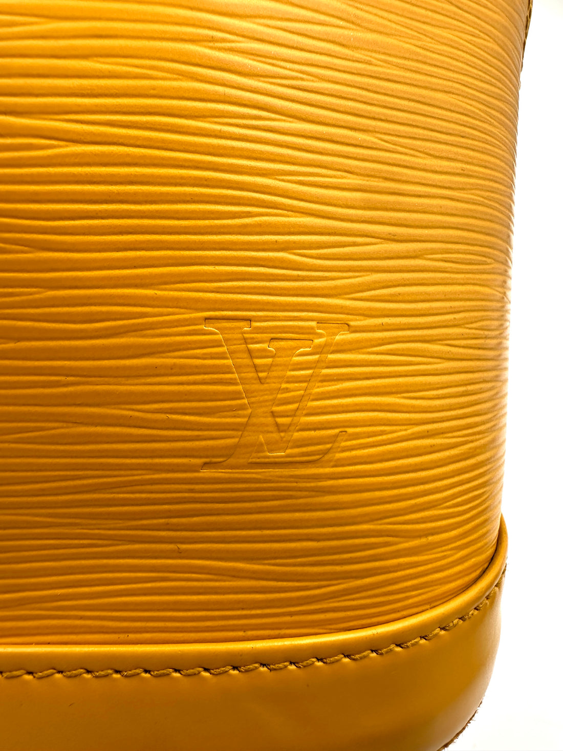 Louis Vuitton Alma Yellow Epi Leather Handle Bag LV2657