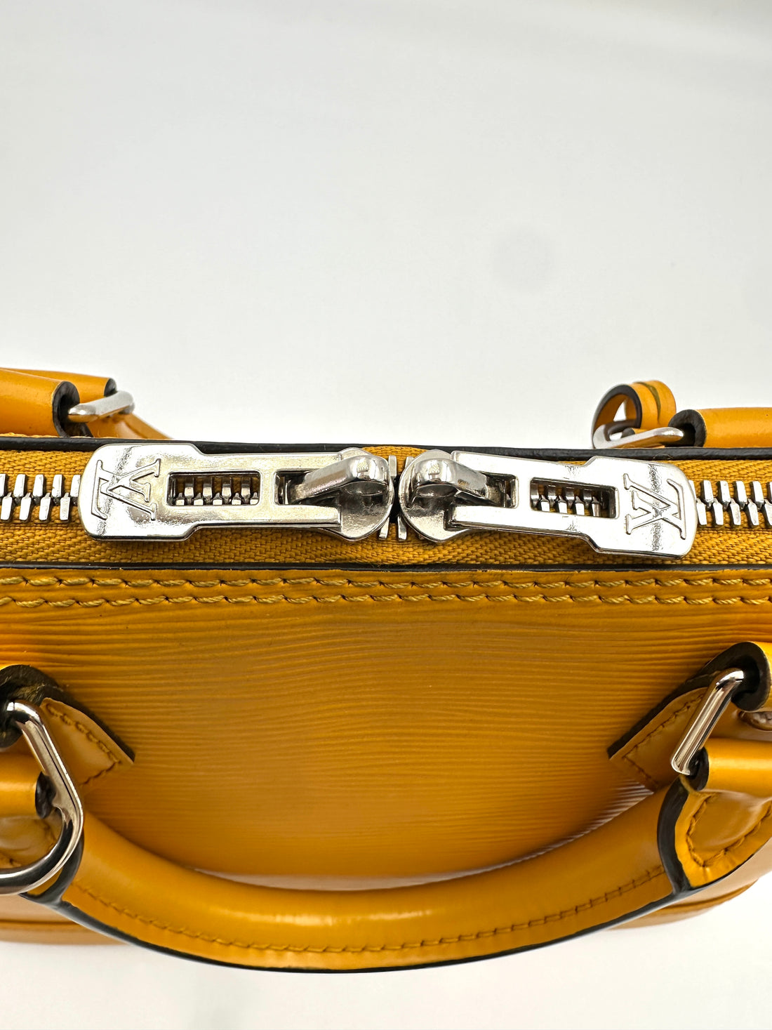 Louis Vuitton Alma Yellow Epi Leather Handle Bag LV2657