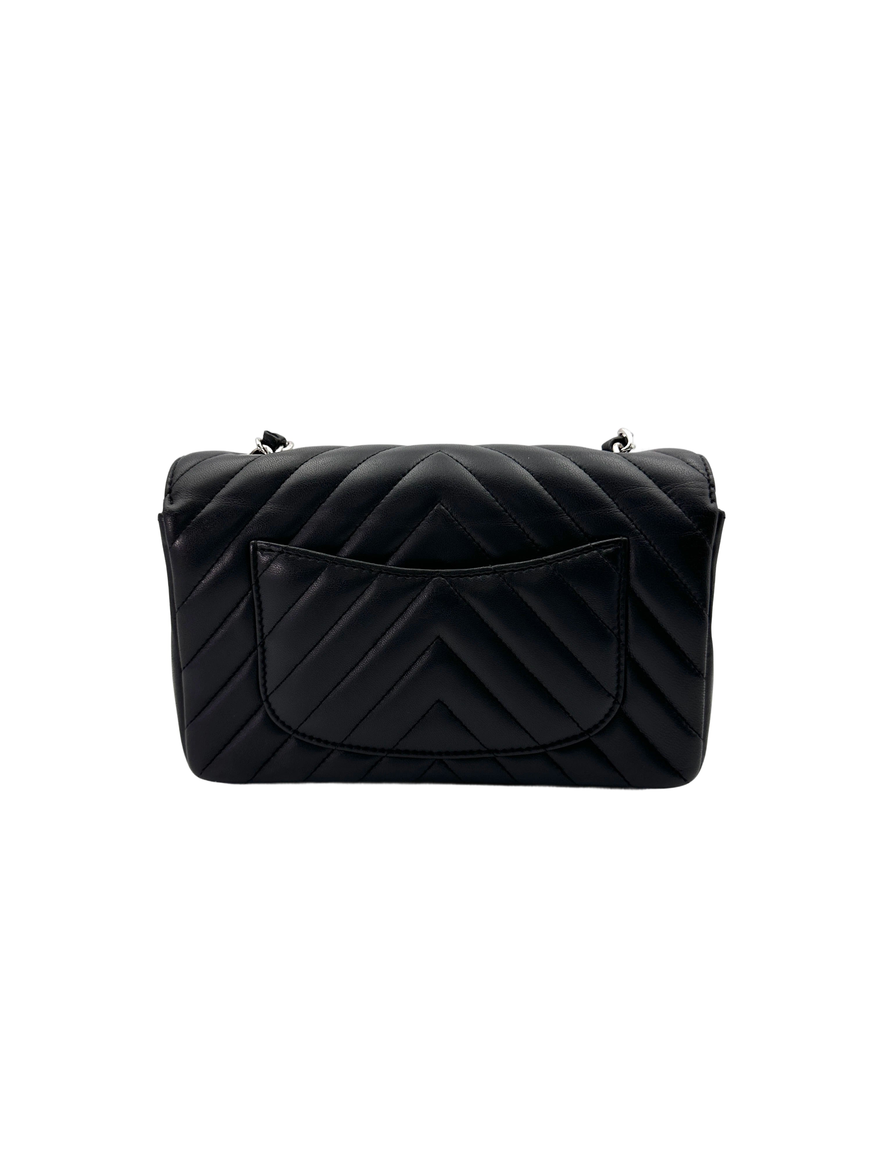 Chanel Black Chevron Quilted Lambskin Flap Bag With Silver Buckle(30***81) CC1911
