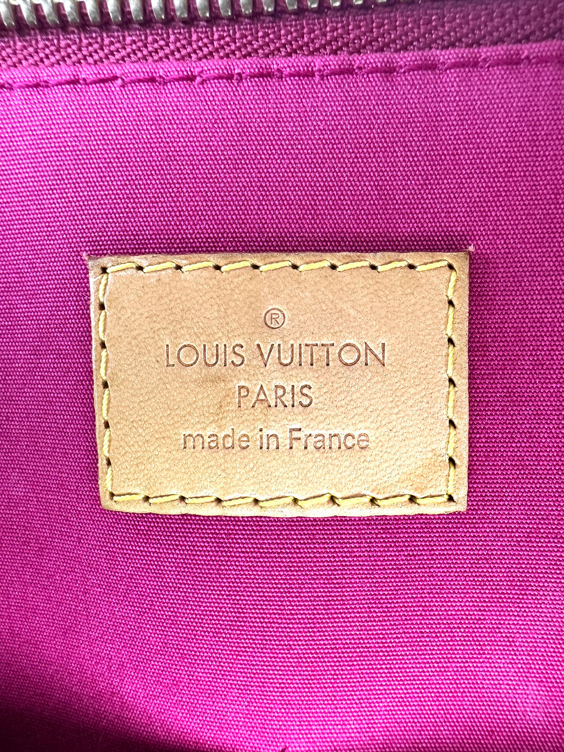 Louis Vuitton Alma Red Monogram Vernis Leather Handle Bag LV2655