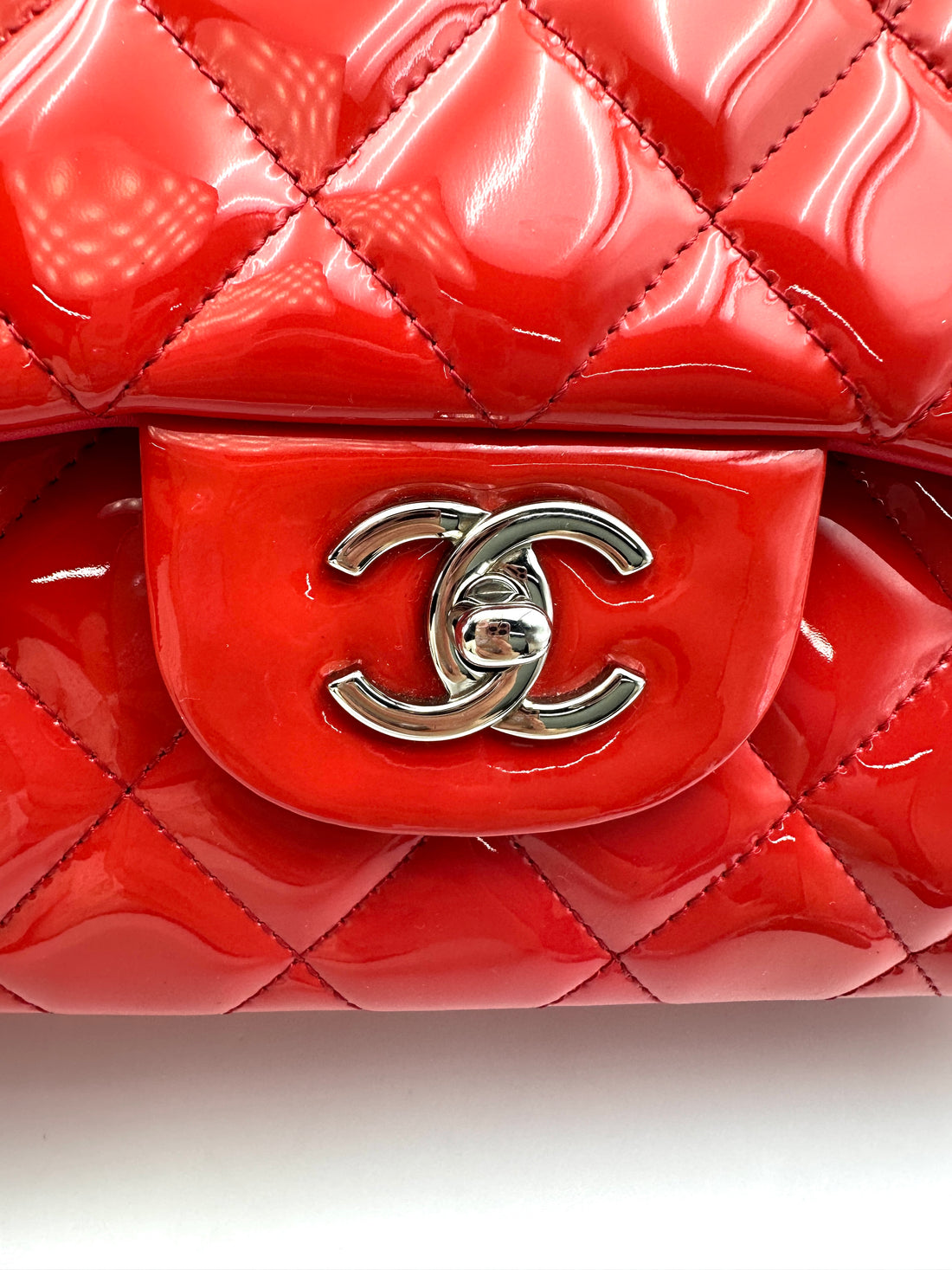 Chanel Classic Flap Red Quilted Patent Leather Shoulder Bag With Silver Buckle(21***38) CC1908