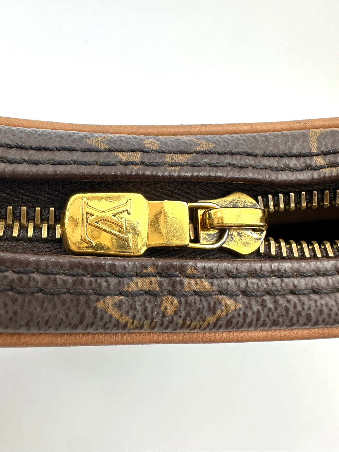 Louis Vuitton Loop Monogram Canvas Shoulder Bag LV2658