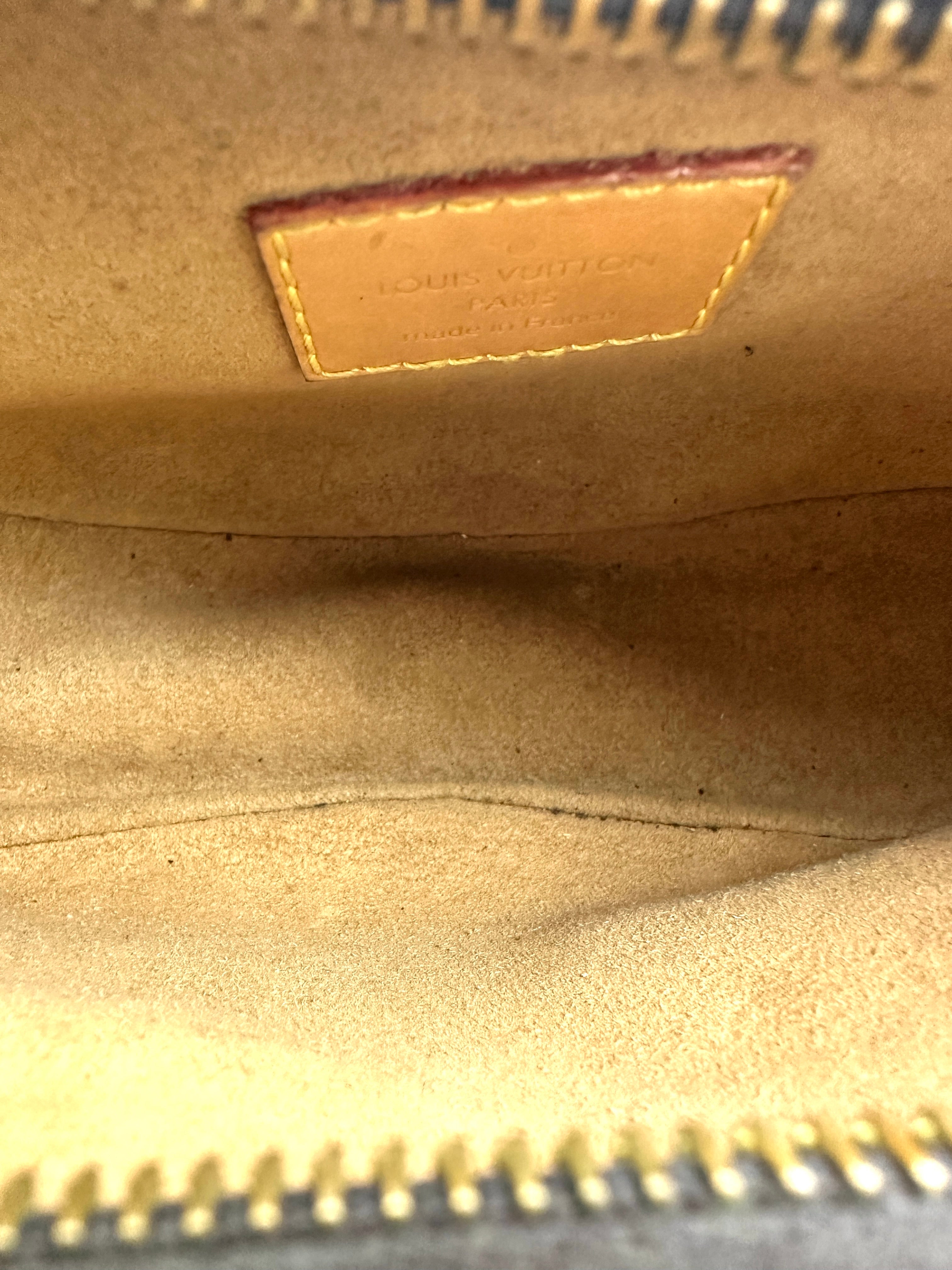 Louis Vuitton Loop Monogram Canvas Shoulder Bag LV2658