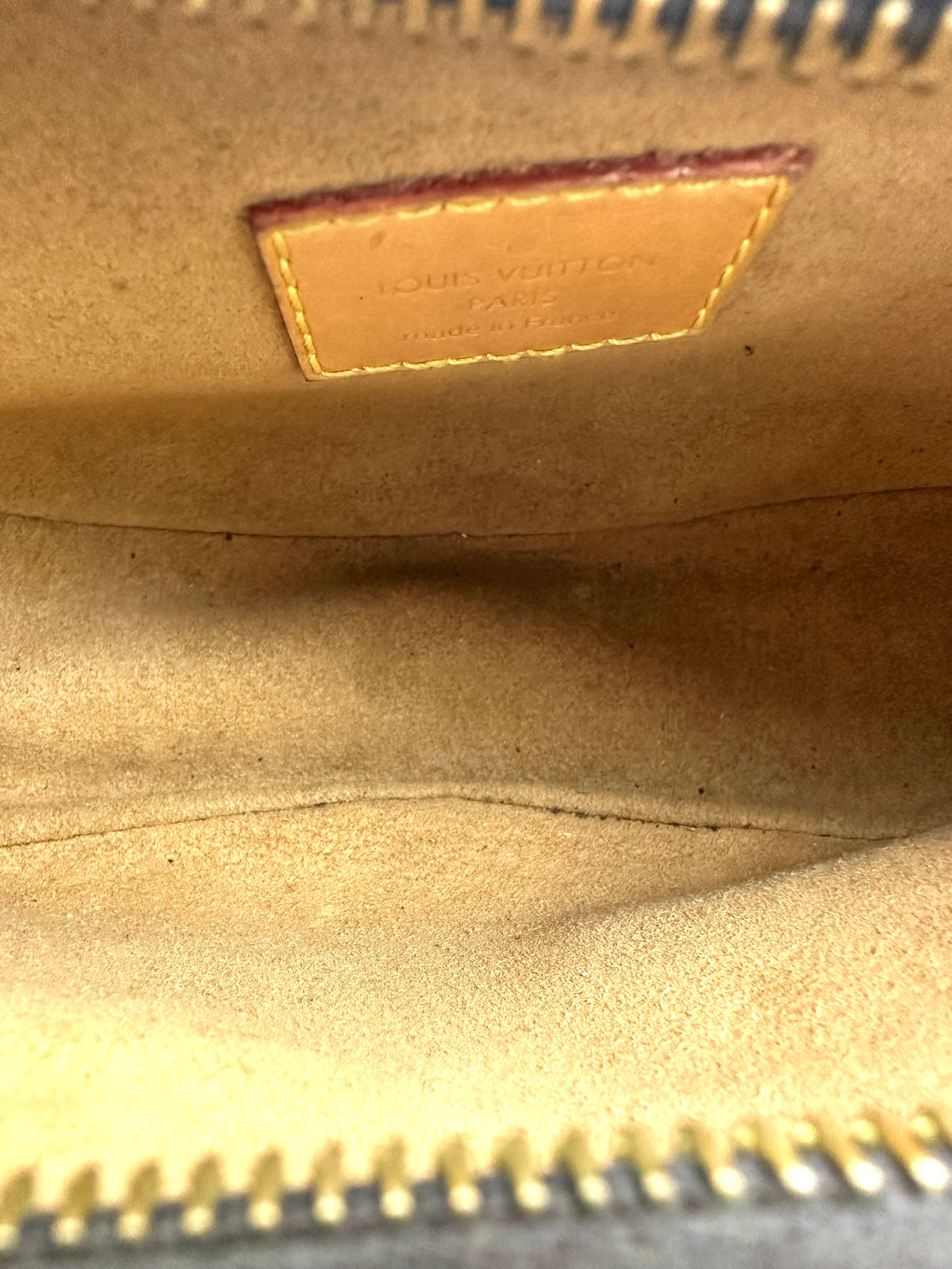 Louis Vuitton Loop Monogram Canvas Shoulder Bag LV2658