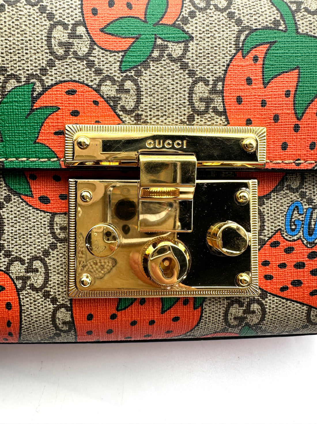 Gucci Padlock GG Supreme Monogram Strawberry Shoulder Bag GG934