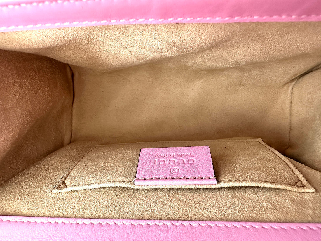 Gucci Padlock GG Supreme Monogram Strawberry Shoulder Bag GG934