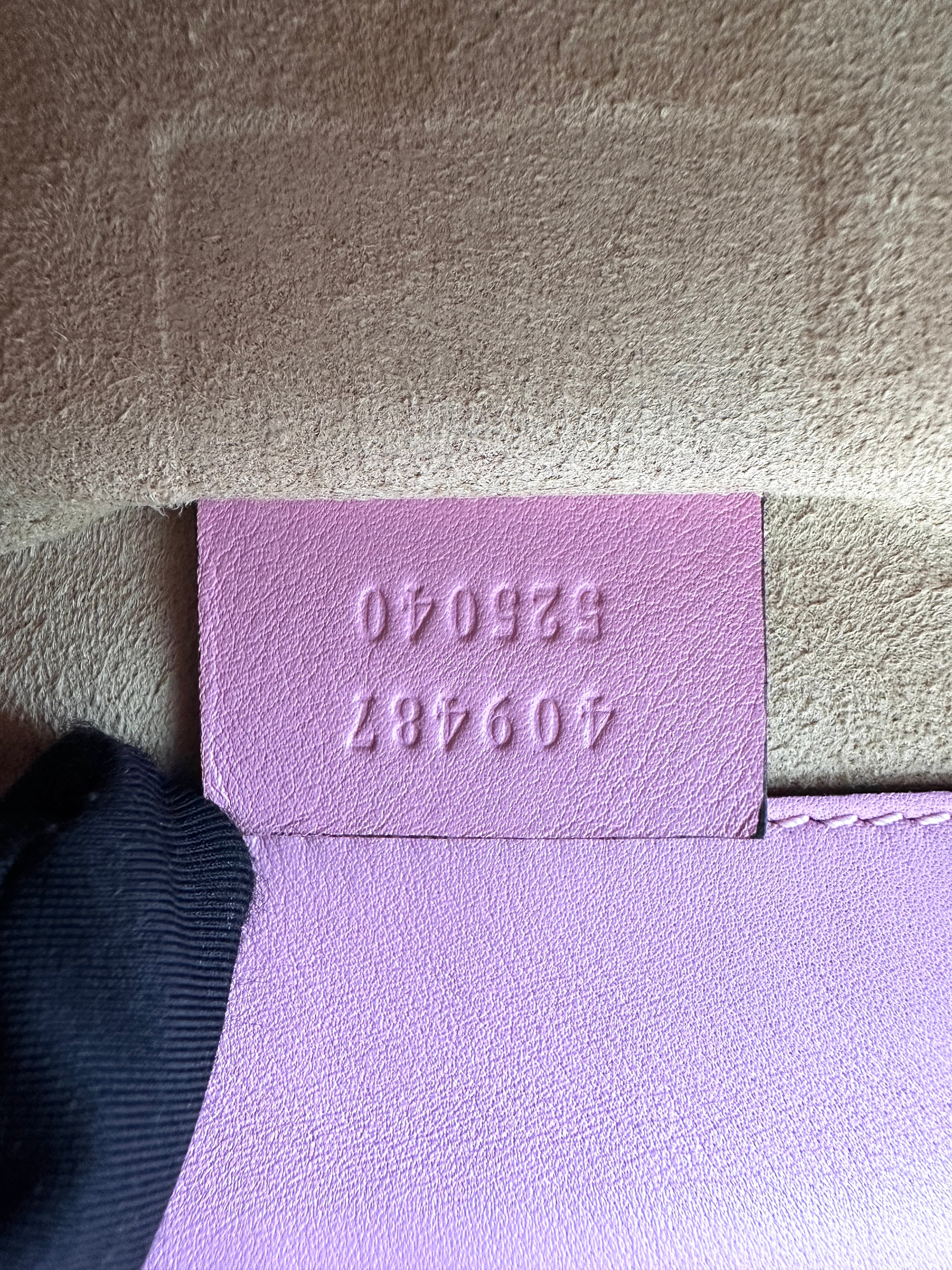 Gucci Padlock GG Supreme Monogram Strawberry Shoulder Bag GG934