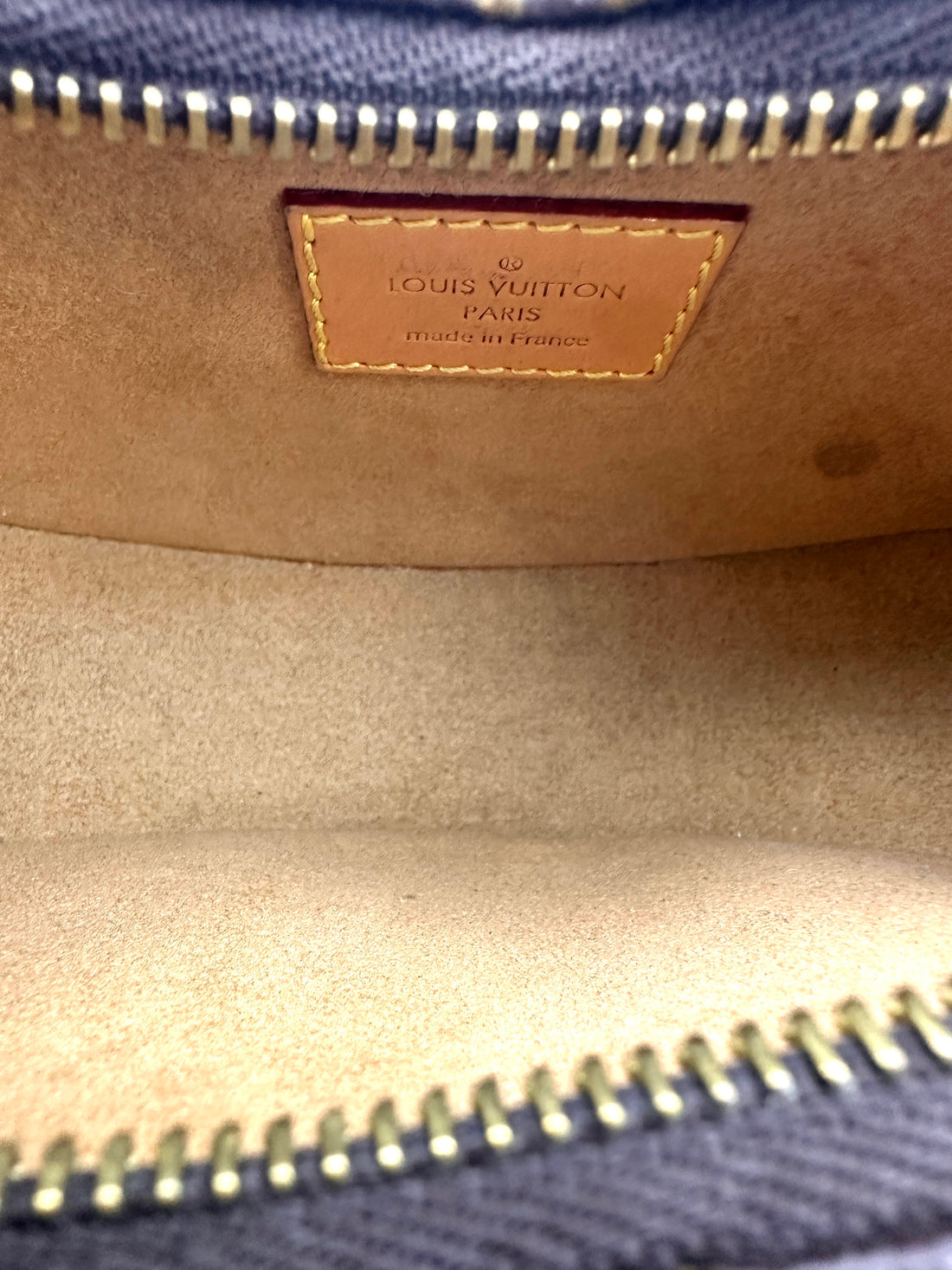 Louis Vuitton Loop Monogram Canvas Shoulder Bag LV2669