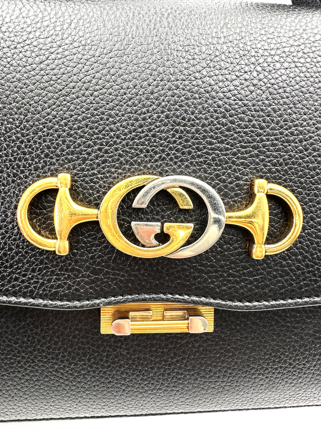 Gucci Zumi Black Leather Shoulder Bag GG937