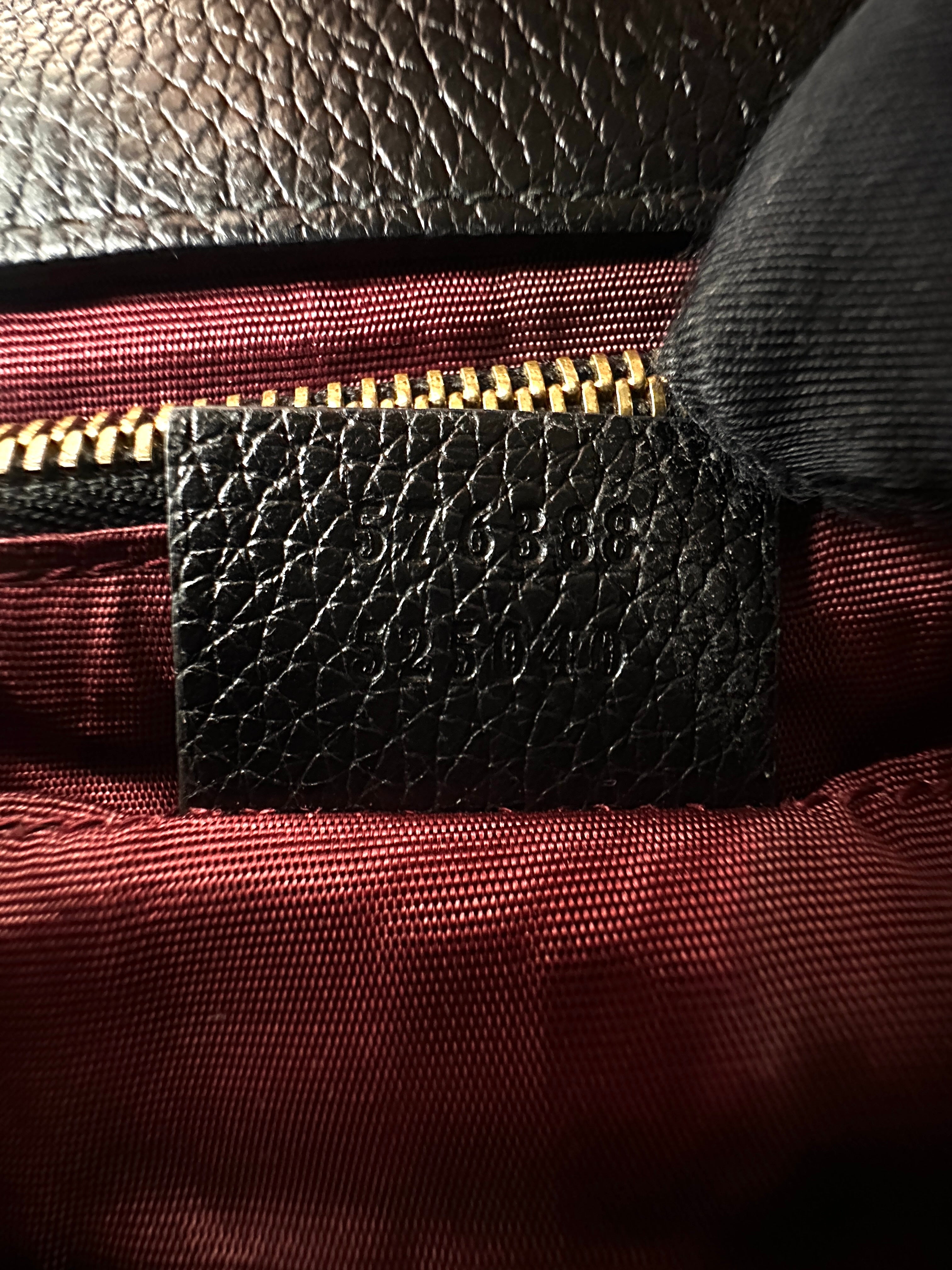 Gucci Zumi Black Leather Shoulder Bag GG937