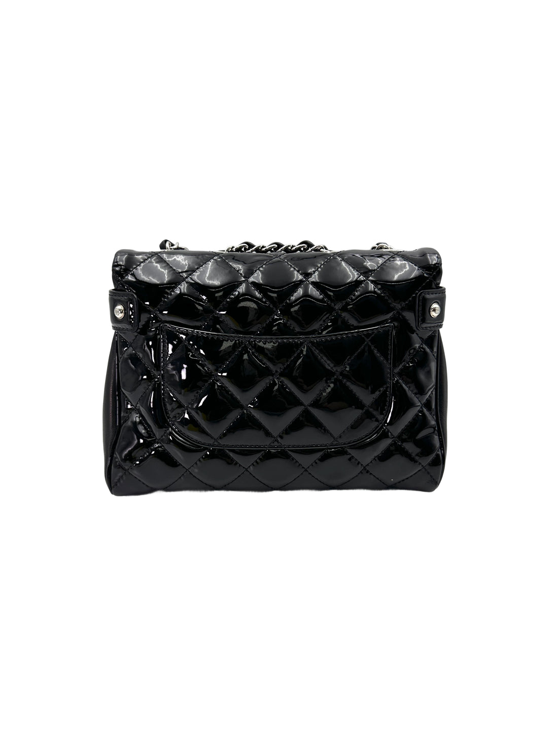 Chanel Black Quilted Patent Leather Shoulder Bag With Silver Buckle(22***64) CC1920