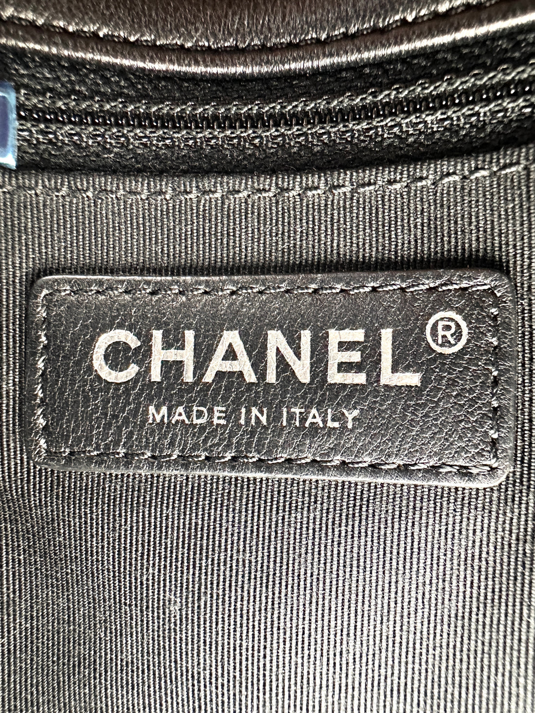 Chanel Black Quilted Patent Leather Shoulder Bag With Silver Buckle(22***64) CC1920