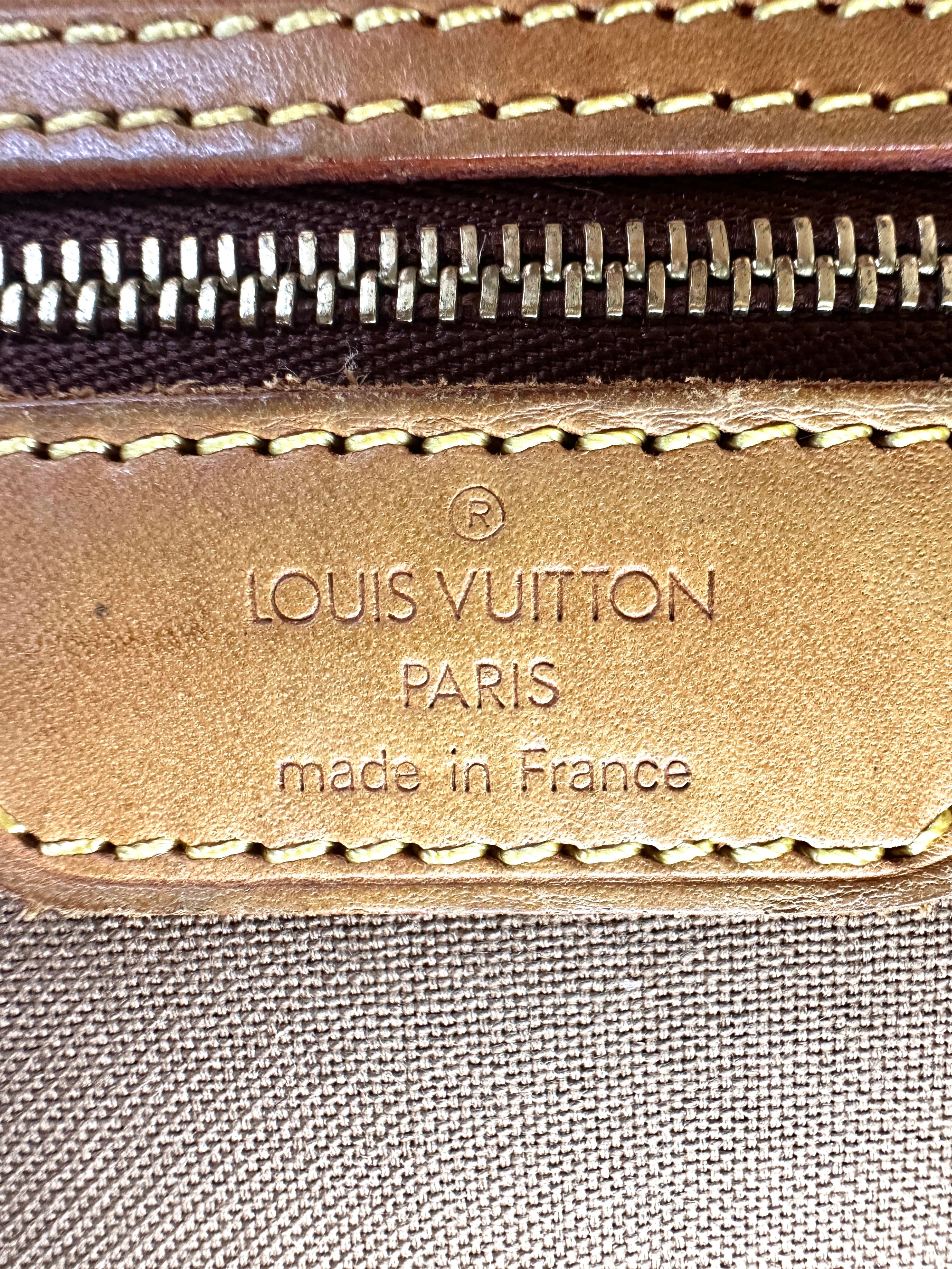Louis Vuitton Sologne Monogram Canvas Shoulder Bag LV2664