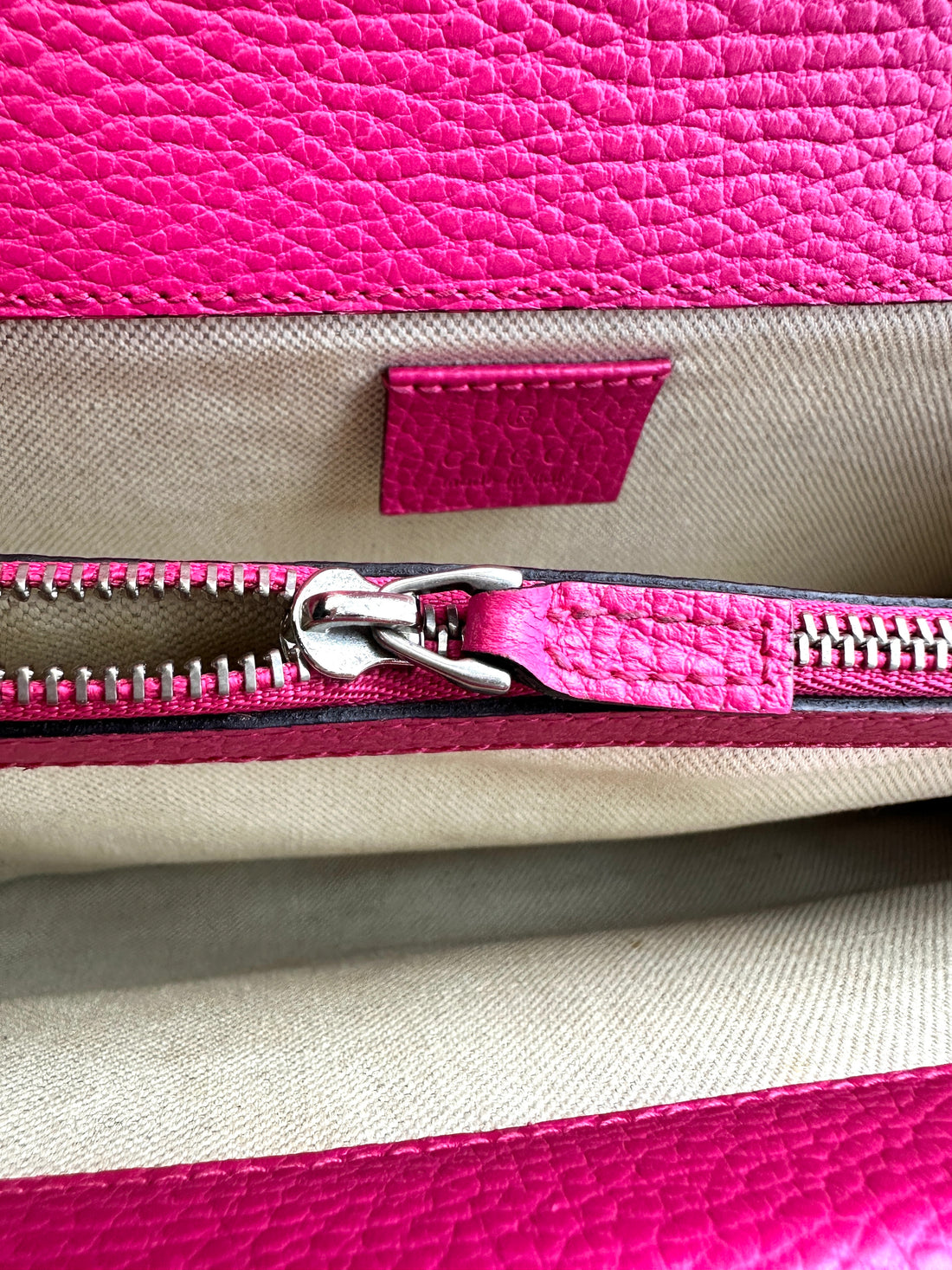 Gucci Dionysus Pink Leather Medium Size Shoulder Bag GG942
