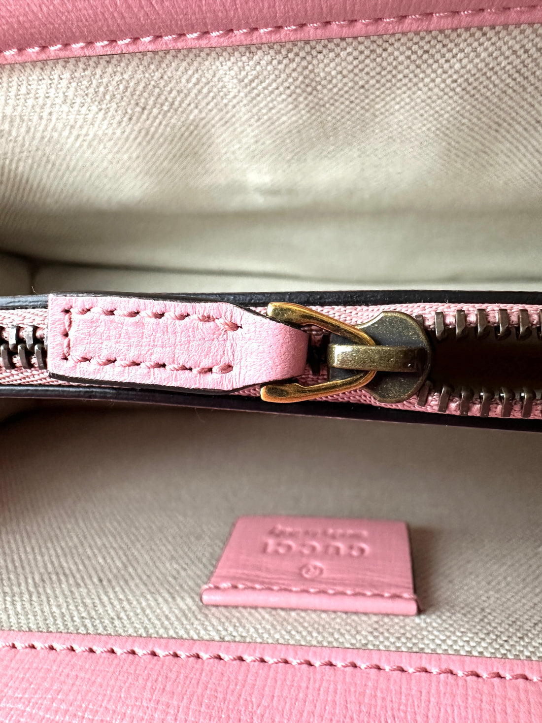 Gucci Dionysus Red/Pink Leather Medium Size Shoulder Bag GG944