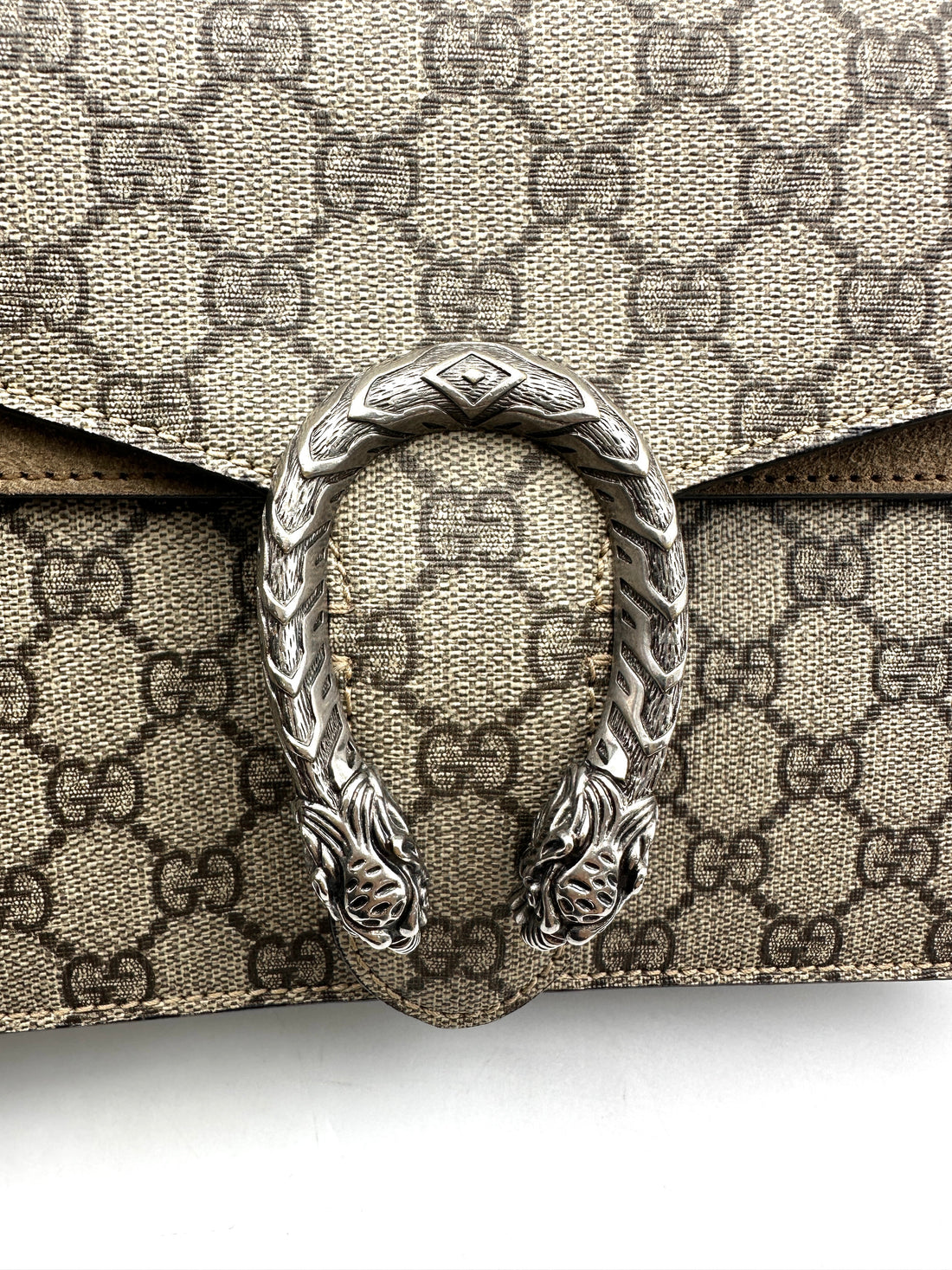 Gucci Dionysus GG Supreme Canvas Medium Size Shoulder Bag GG946