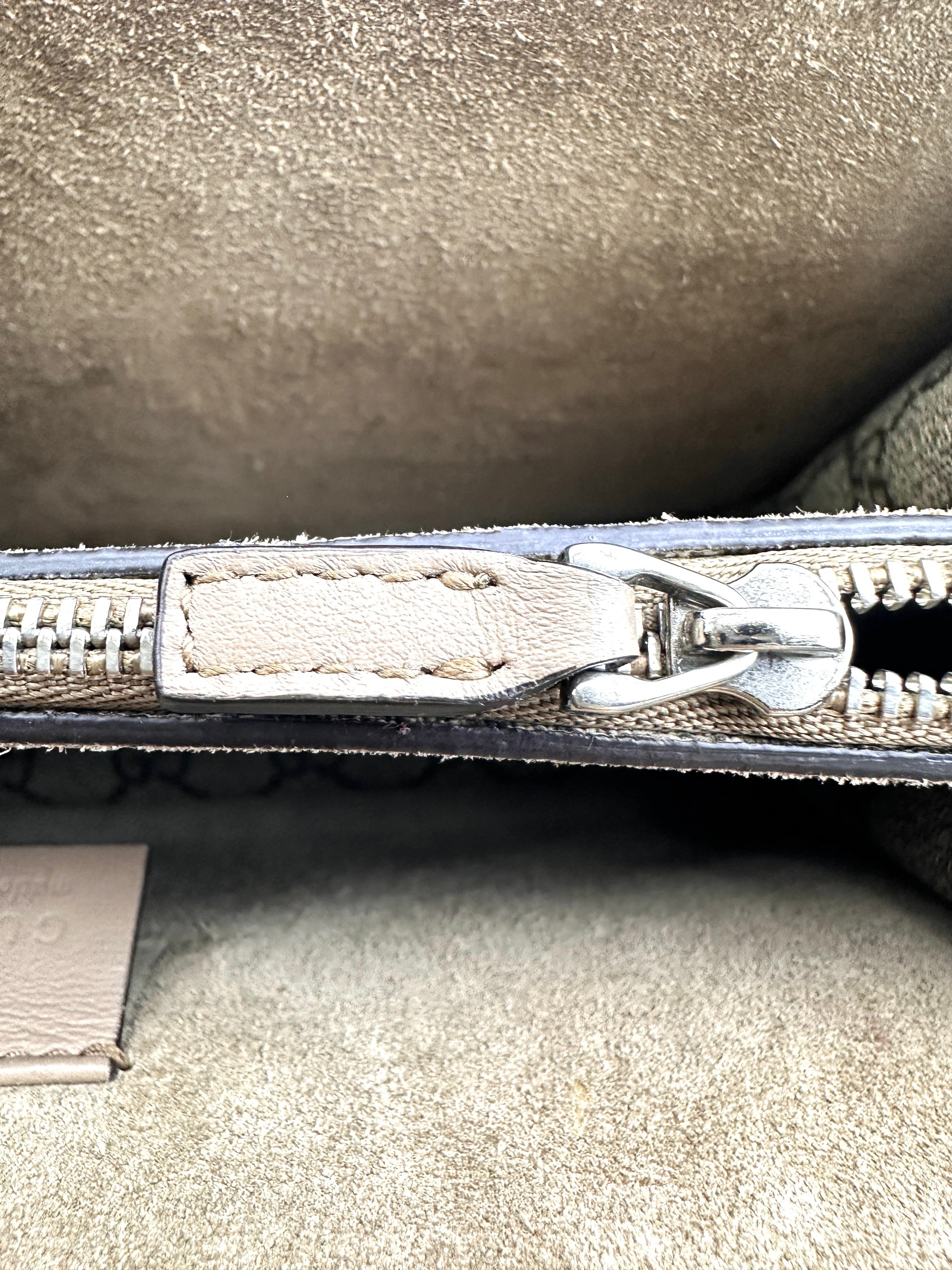 Gucci Dionysus GG Supreme Canvas Medium Size Shoulder Bag GG946