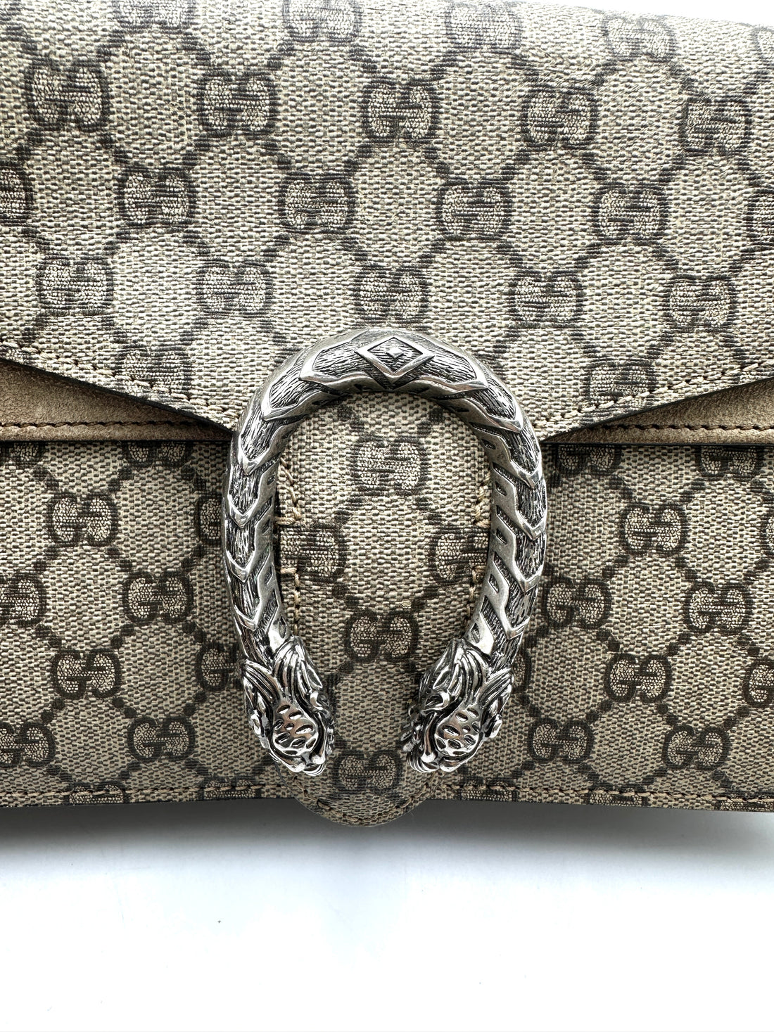 Gucci Dionysus GG Supreme Canvas Medium Size Shoulder Bag With Brown Trim GG943
