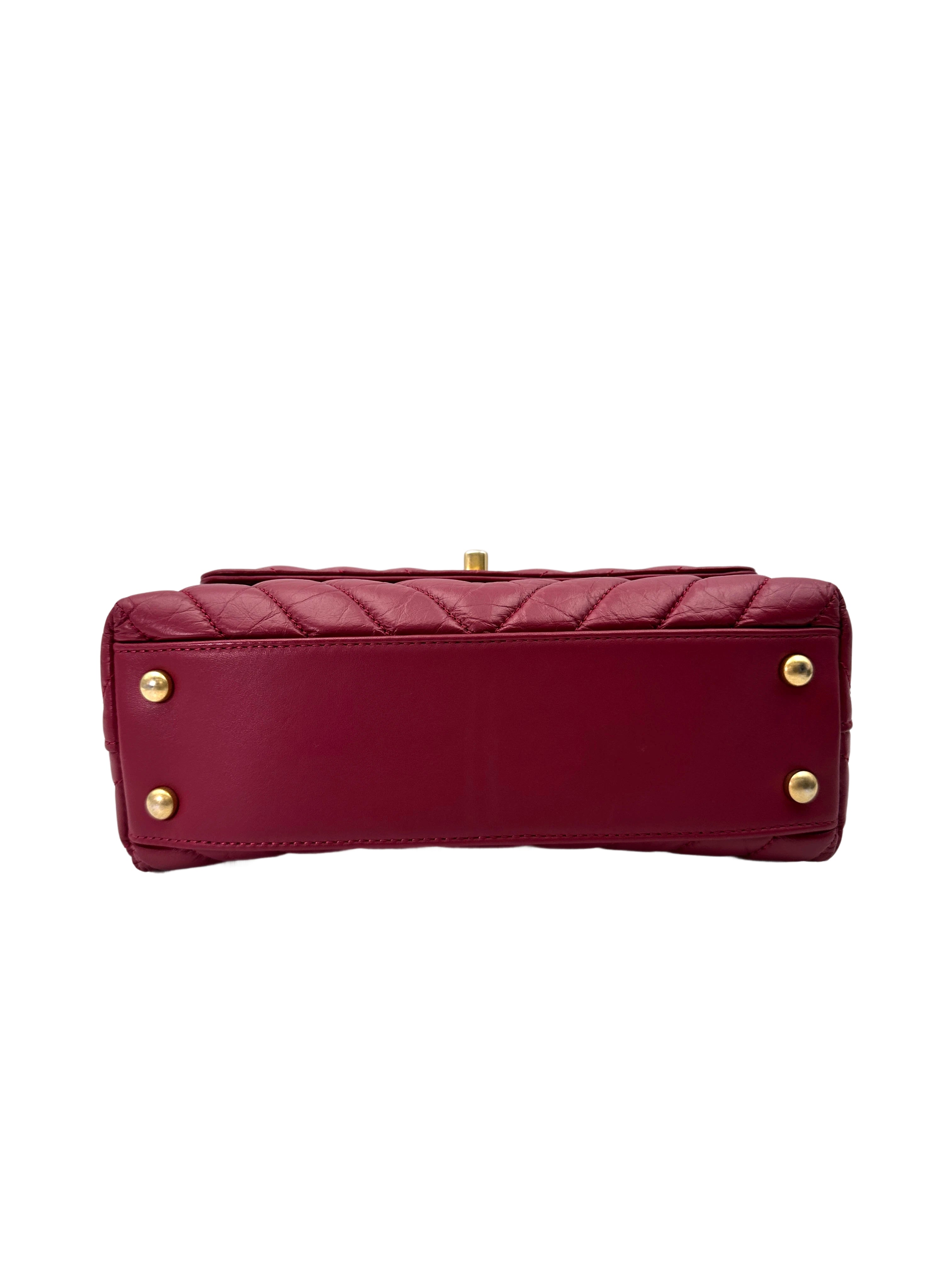 Chanel CoCo Handle Red Chevron Quilted Leather Small Size Shoulder Bag(26***49) CC1915