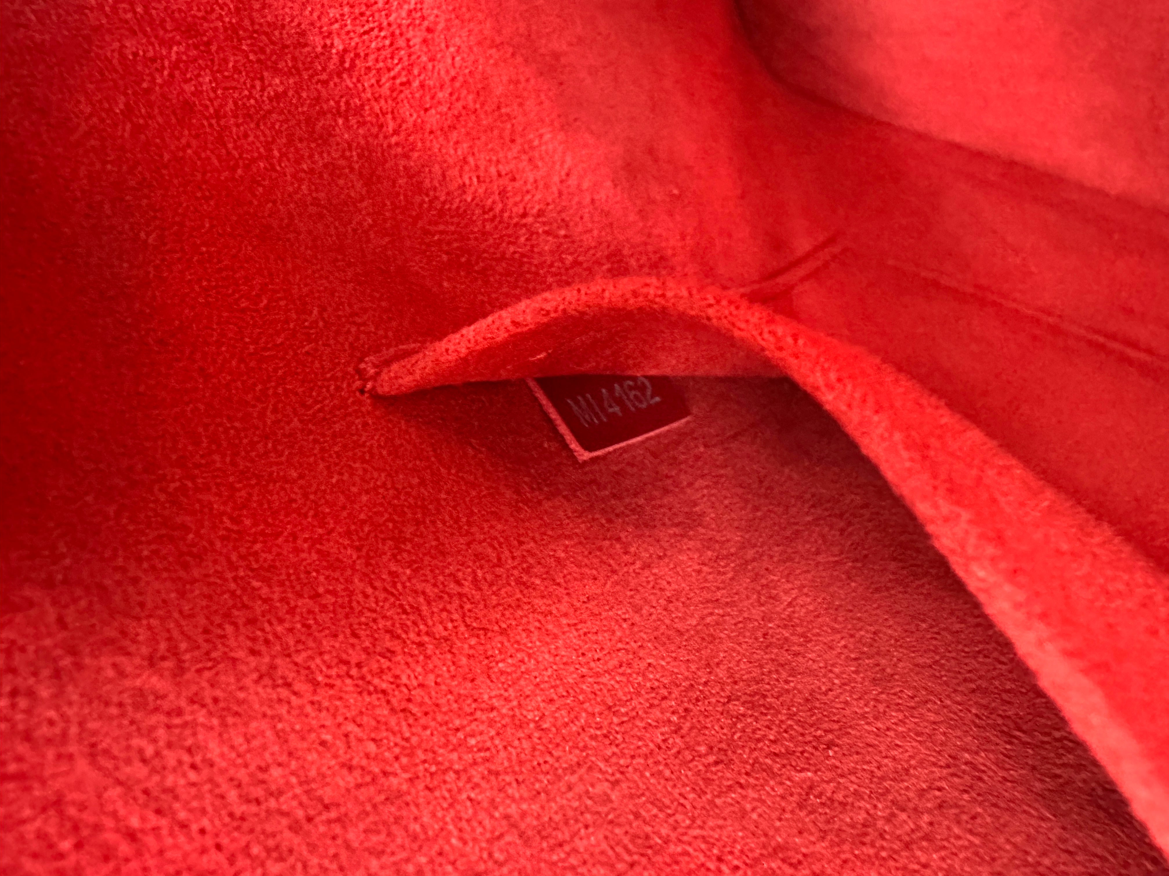 Louis Vuitton Alma GM Red Epi Leather Handle Bag LV2679
