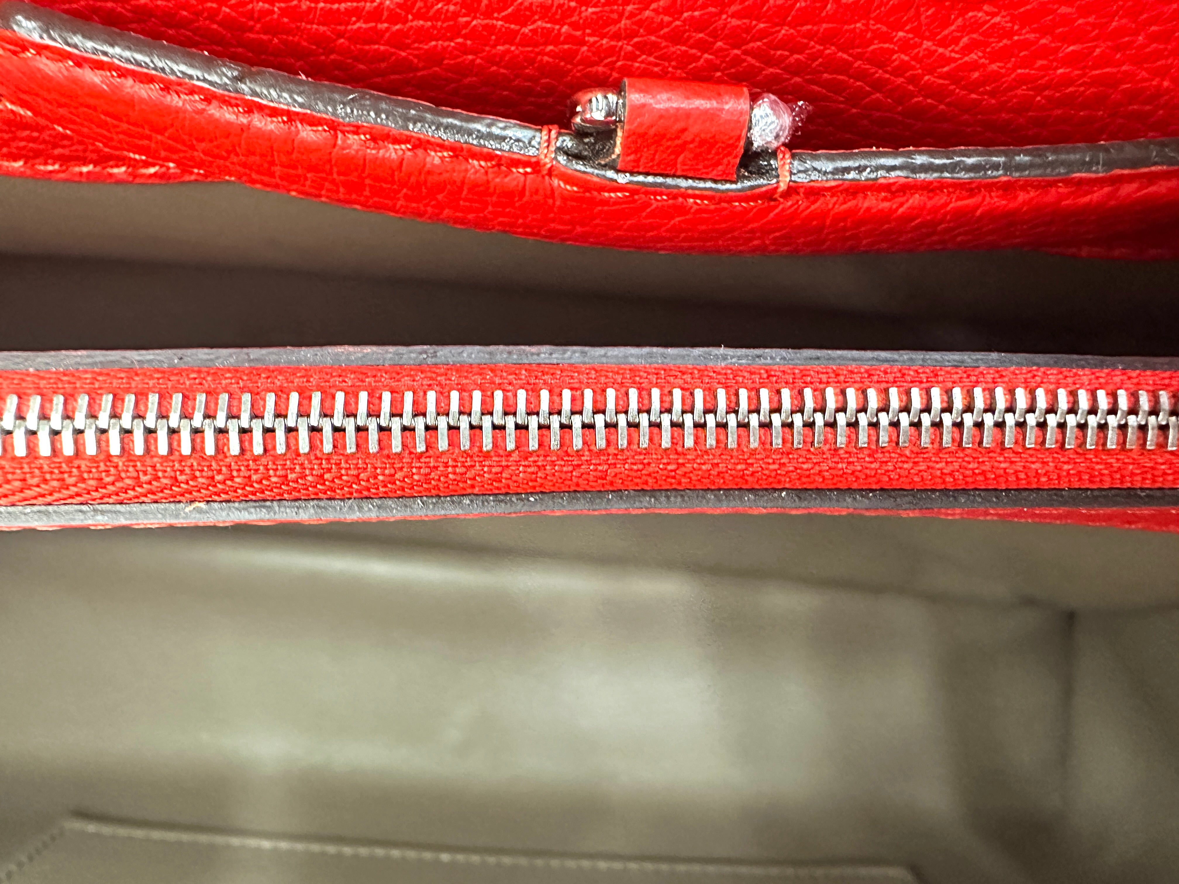 Louis Vuitton Capucines Red Leather Handle Bag LV2677