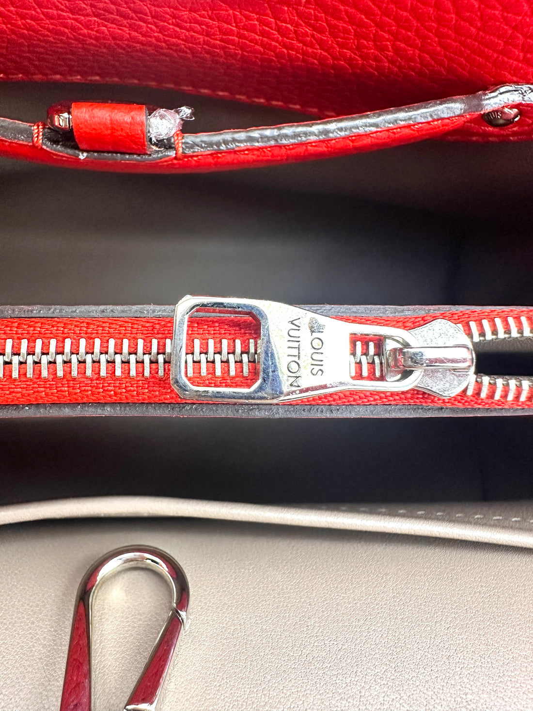 Louis Vuitton Capucines Red Leather Handle Bag LV2677