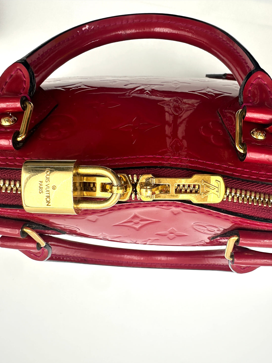 Louis Vuitton Alma Red Monogram Vernis Leather Handle Bag LV2680