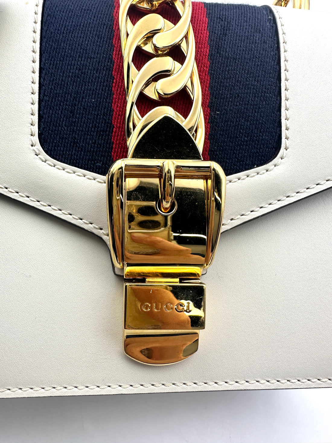 Gucci Sylvie White Leather Small Size Shoulder Bag GG952