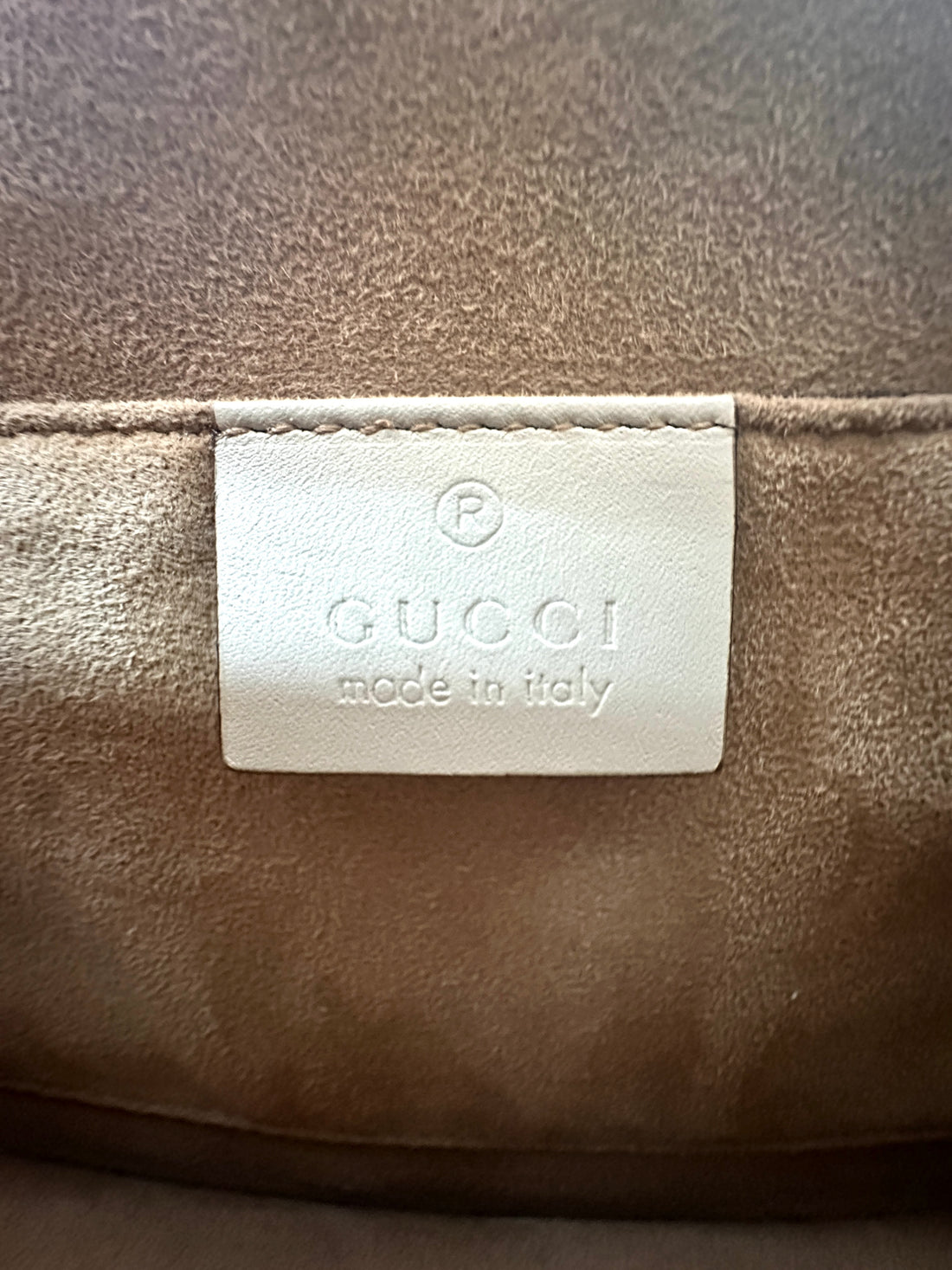 Gucci Sylvie White Leather Small Size Shoulder Bag GG952