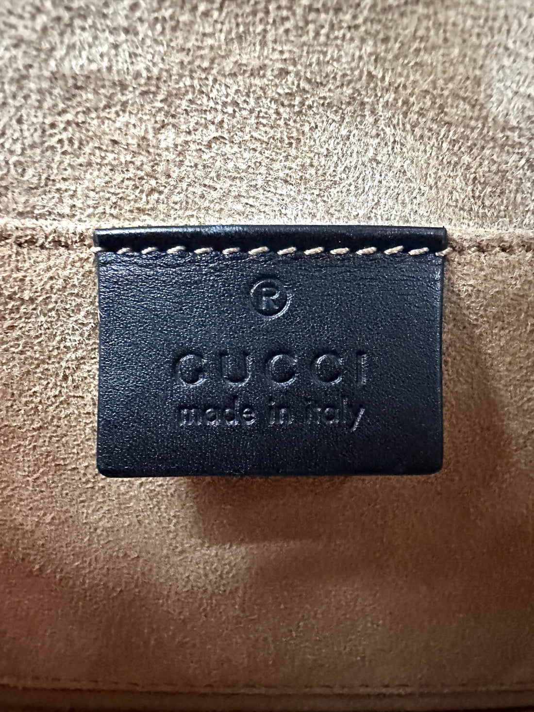Gucci Sylvie Black Leather Small Size Shoulder Bag With Gold Butterfly & Lion Head Hardware GG955