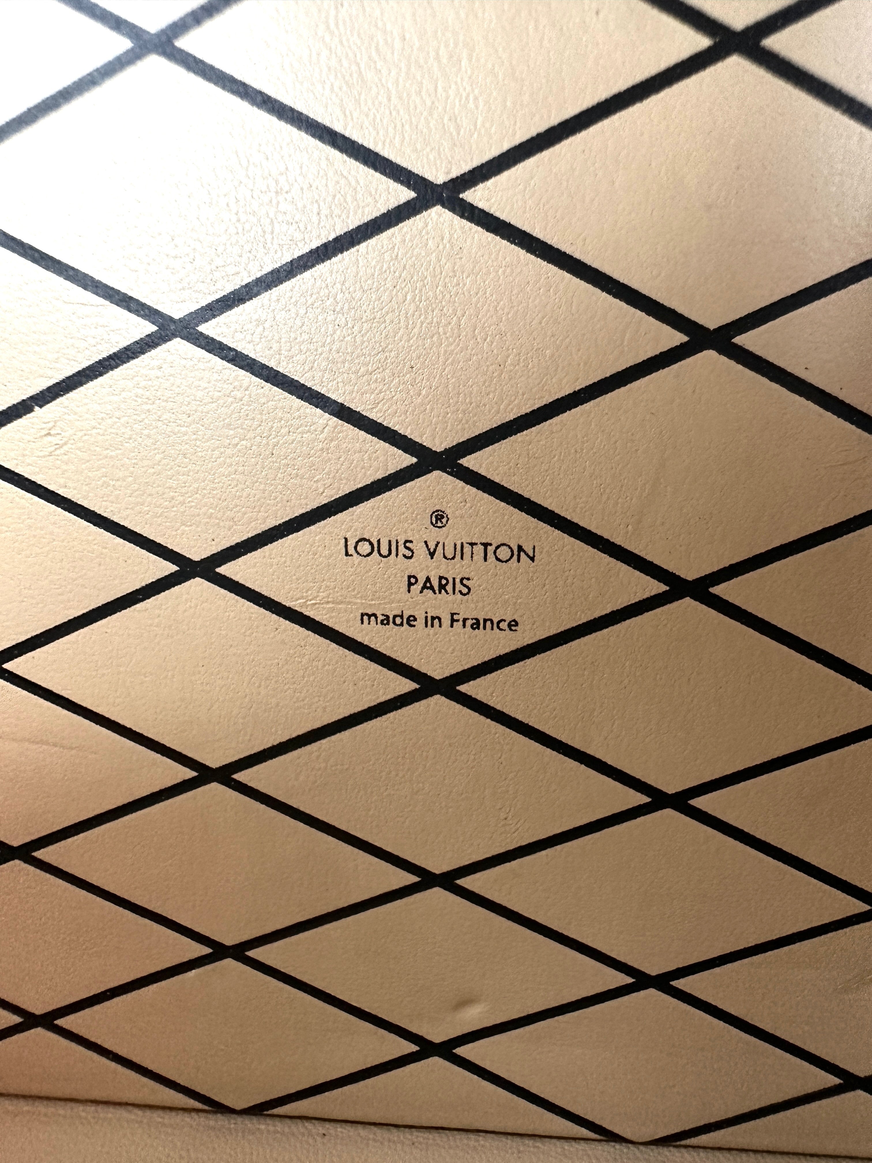 Louis Vuitton Petite Malle Red Epi Leather Shoulder Bag LV2687