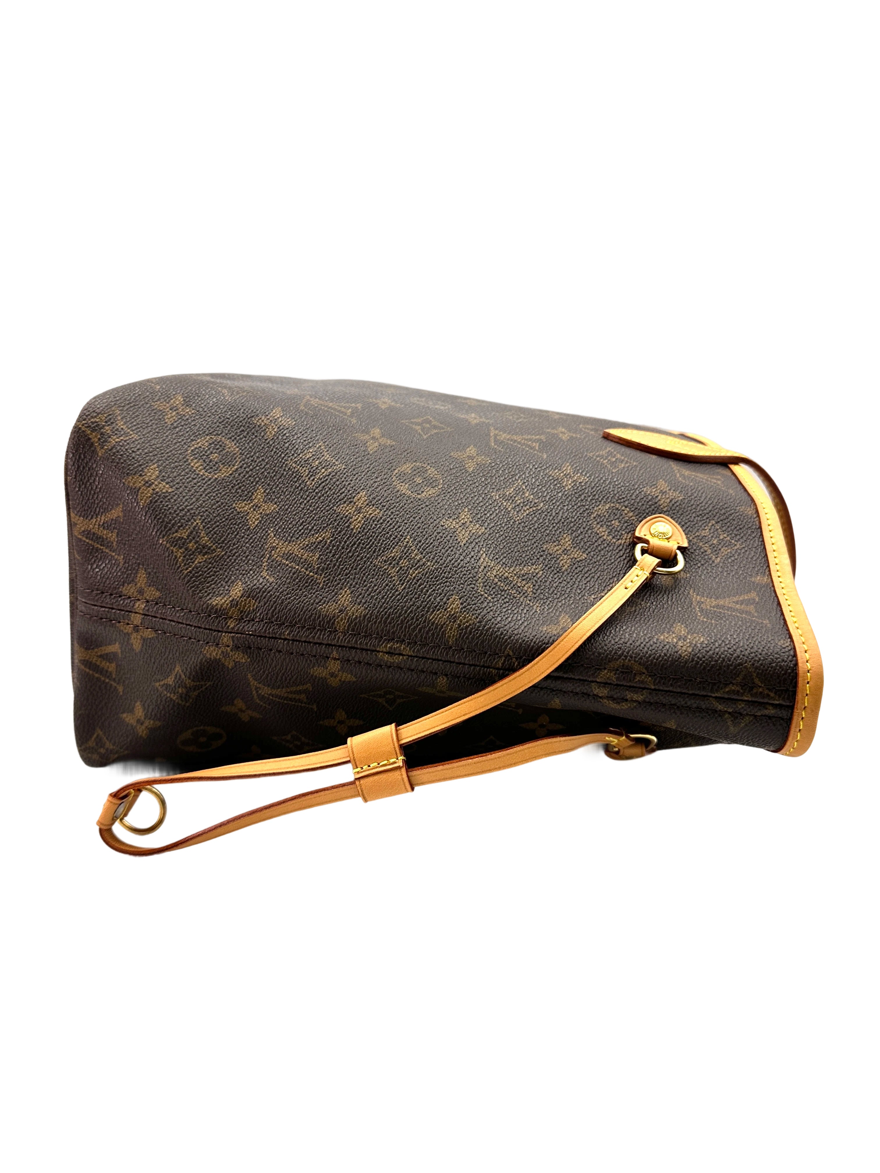 Louis Vuitton Neverfull Monogram Canvas Shoulder Bag LV2682