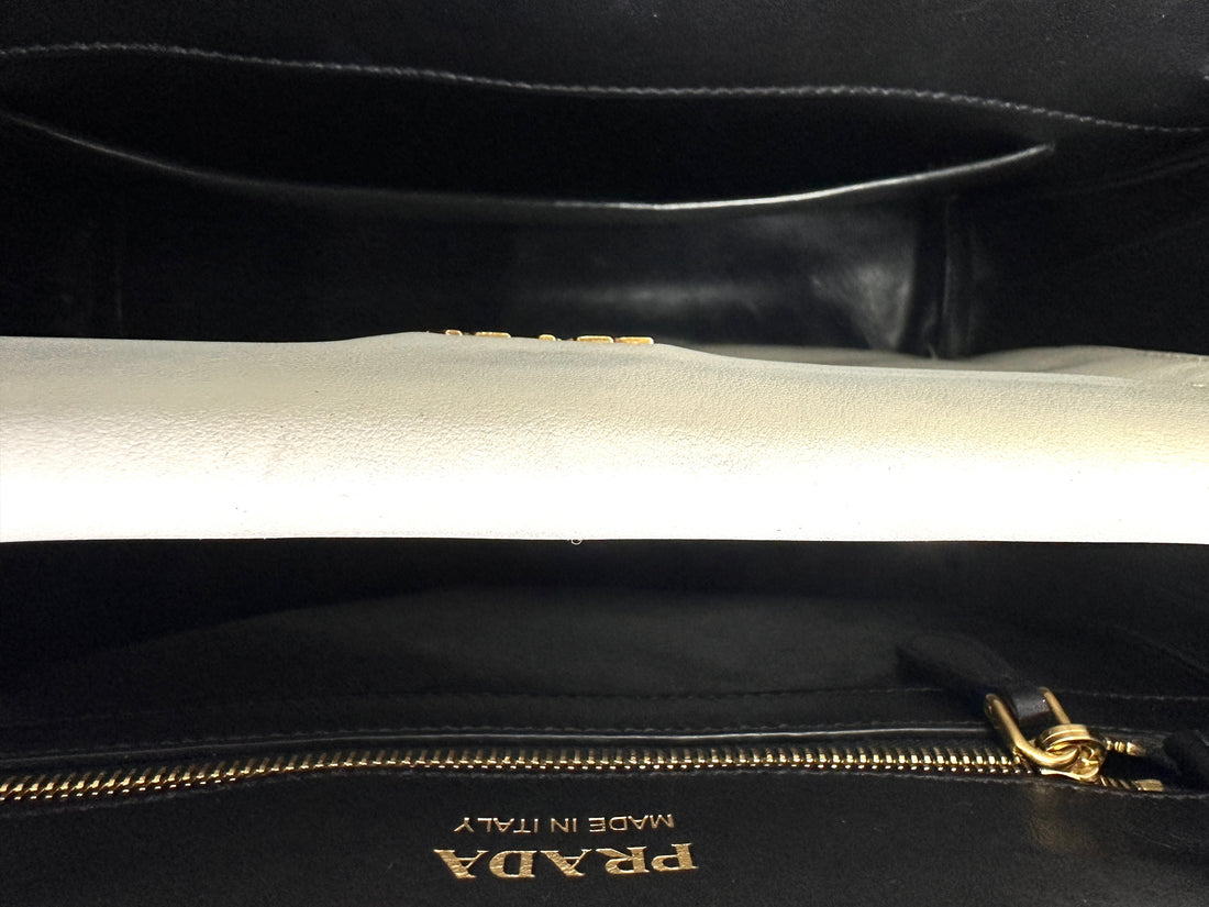 Prada Galleria Black Saffiano Leather Handle Bag PR320